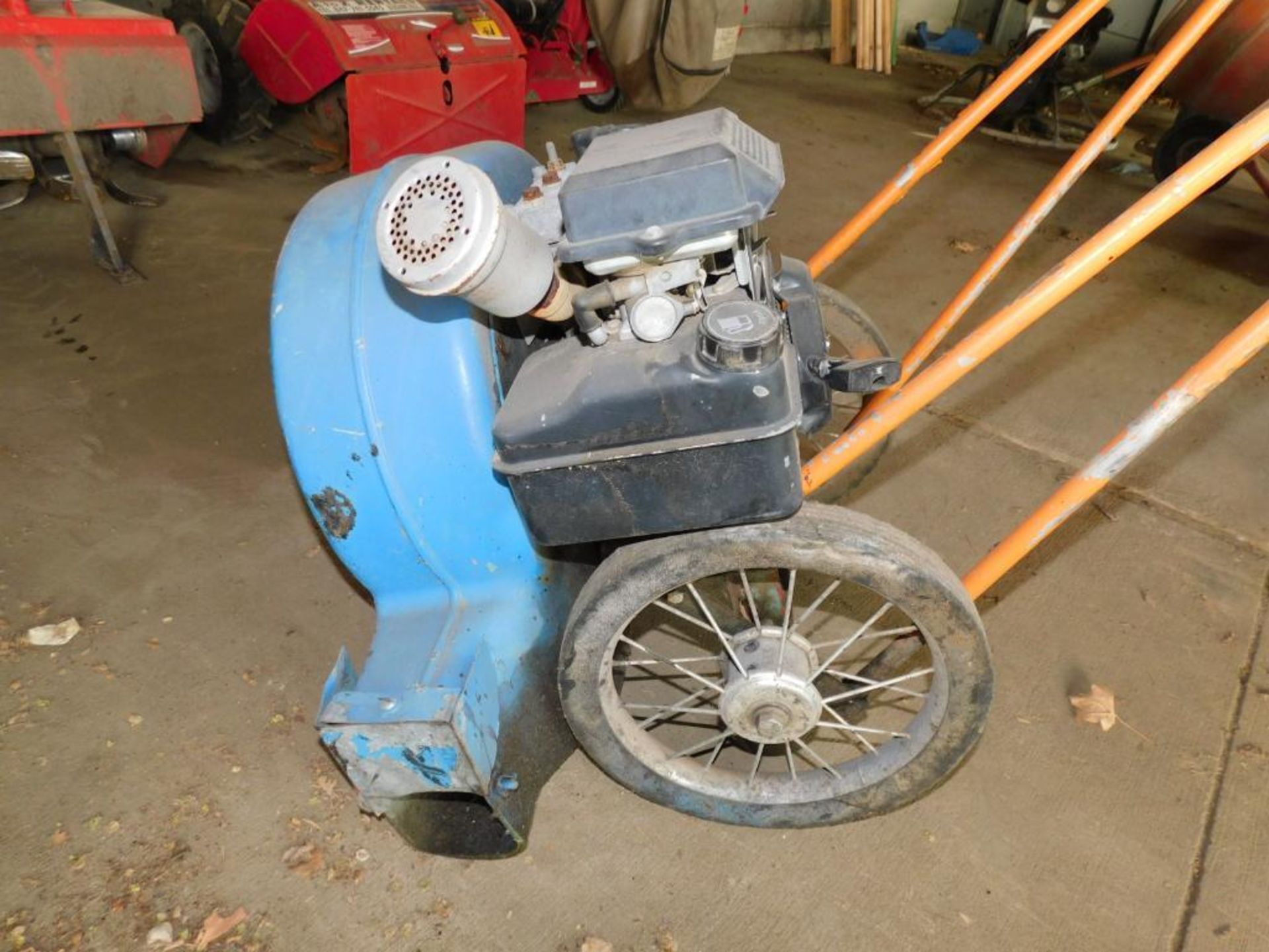 Landscaper Blower 5 HP w/Briggs & Stratton Gas Motor - Image 2 of 6