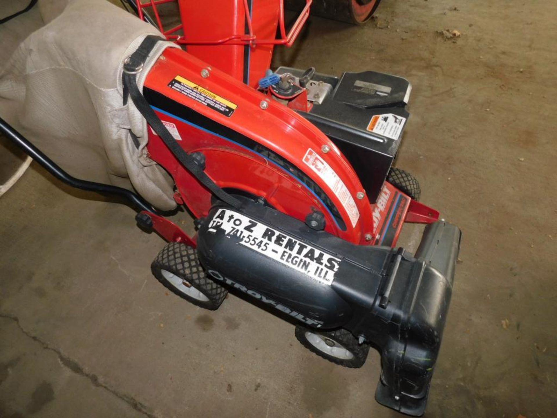 Troy-Bilt 47287 Chipper Shredder Lawn Vacuum w/Briggs & Stratton 8 HP Gas Motor - Image 6 of 8