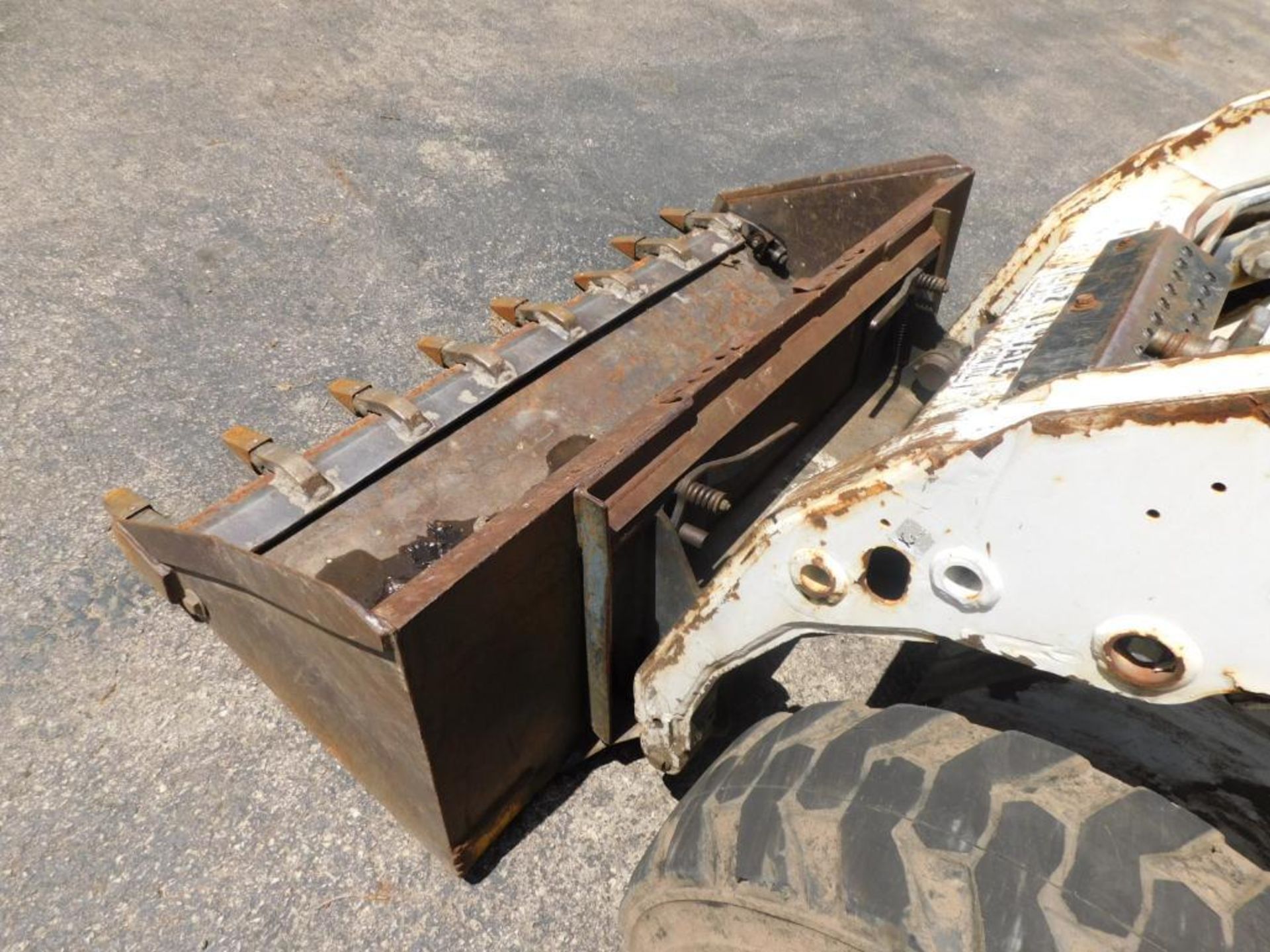 2007 Bobcat S150 Skid Steer Loader, 67" Removable Tooth Bucket, Rubber Tire, Diesel, 2677 Hours Indi - Image 8 of 10