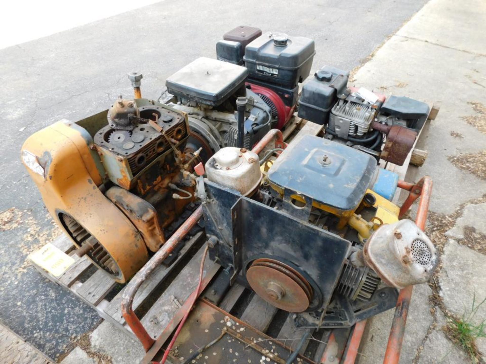 LOT: (8) Assorted "Good" Gas Motors - Image 5 of 6