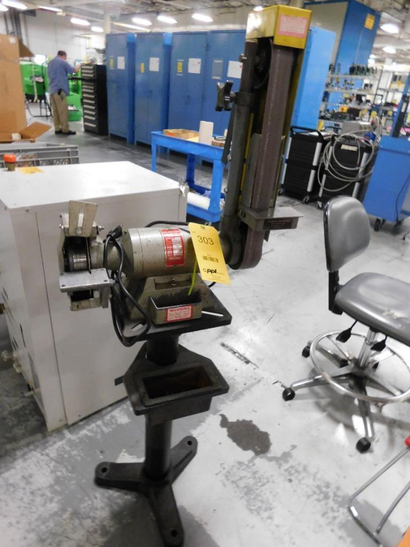 LOT: Kalamazoo 6" Grinder, 2" Belt Sander (Located in Rear Warehouse)