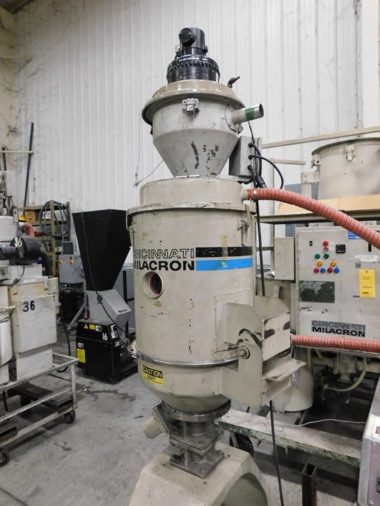 Cincinnati Milacron Desiccant Material Dryer Unit, Approx. 200 Lb. Capacity Top Side Vacuum Loaded G - Image 4 of 7