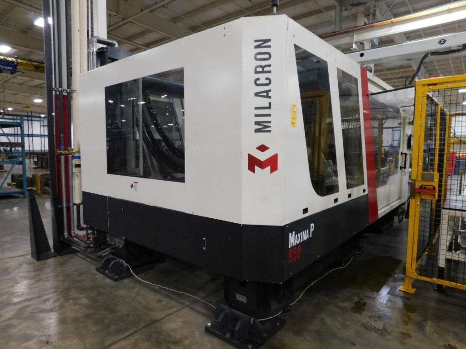 Cincinnati Milacron Maxima MPS950 Servo Hydraulic Plastic Injection Molding Machine 950-Ton, 116-oz