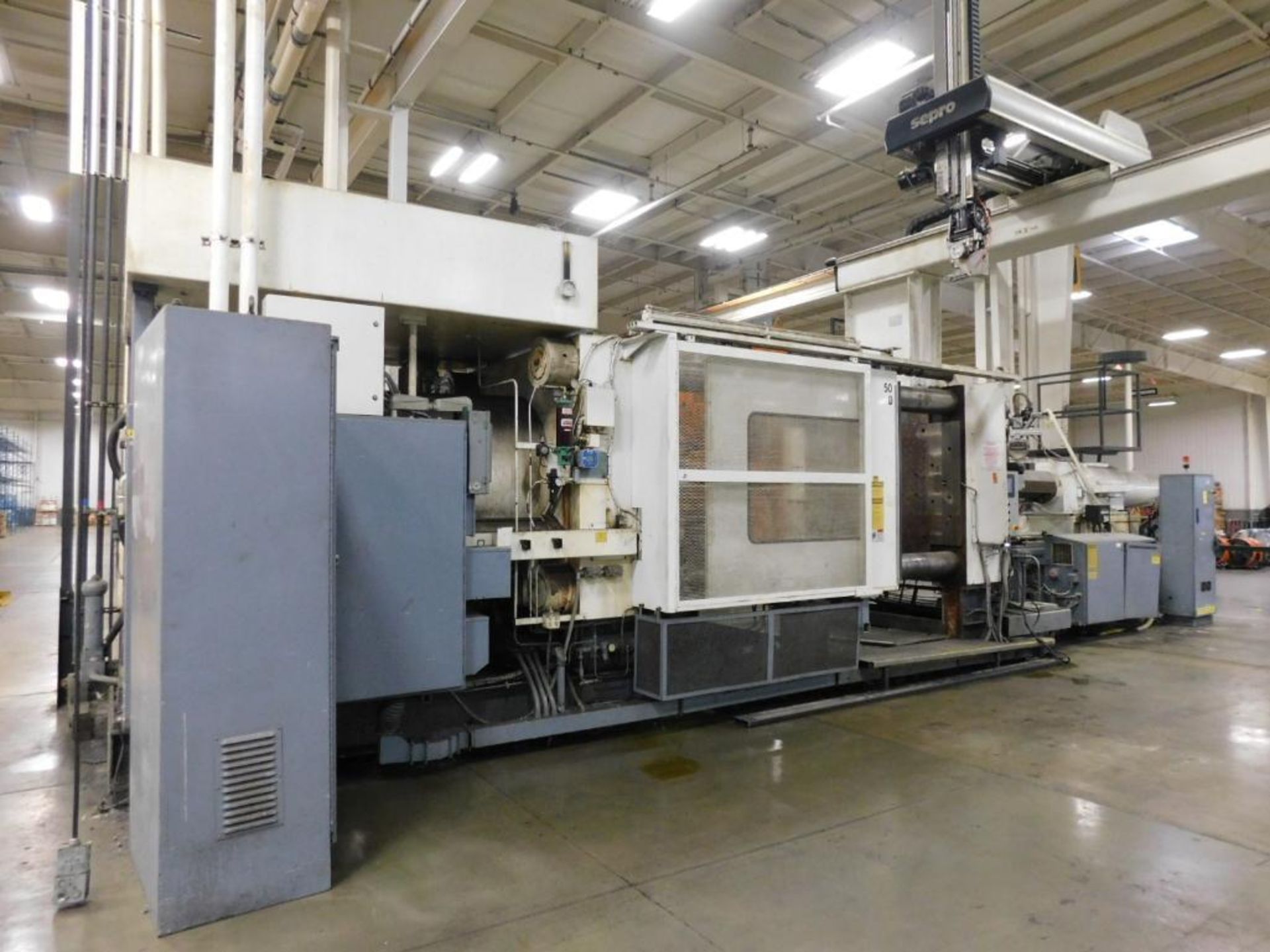 Cincinnati 1500WP 1500-Ton Horizontal Injection Molding Machine, Magnetic Plattern - Image 4 of 10