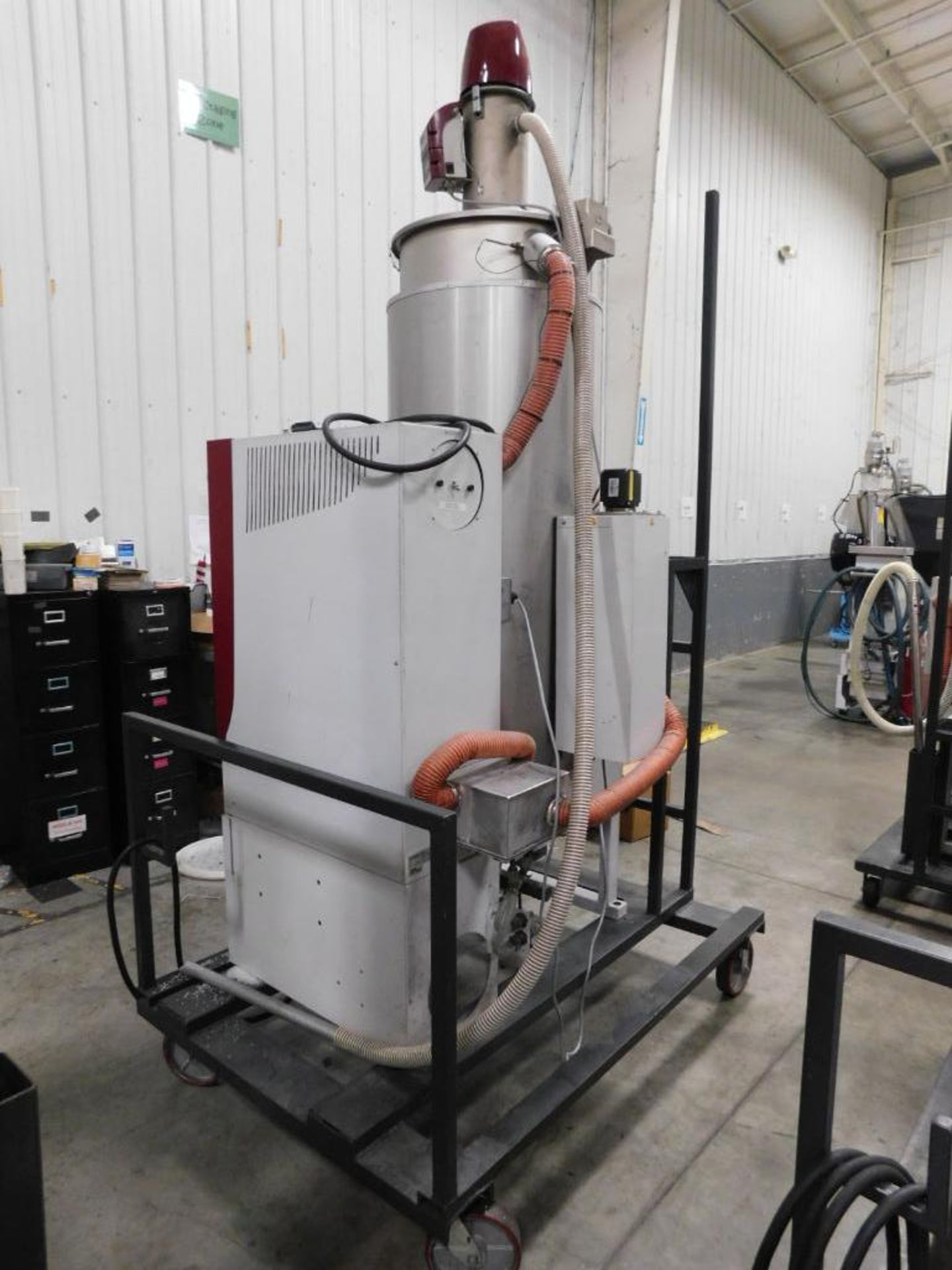 Wittmann Desiccant Material Dryer Unit, 565 Lb. Capacity Top Side Vacuum Loaded Gravity Bottom Disch - Image 6 of 10