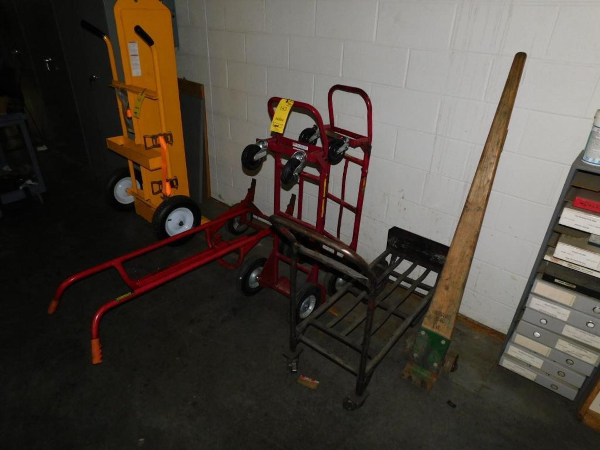 LOT: (3) Convertible Dollies, (1) 5' Johnson Bar, Wesco Drum Barrel Dolly (LOCATION: IN MACHINE SHOP - Image 6 of 7