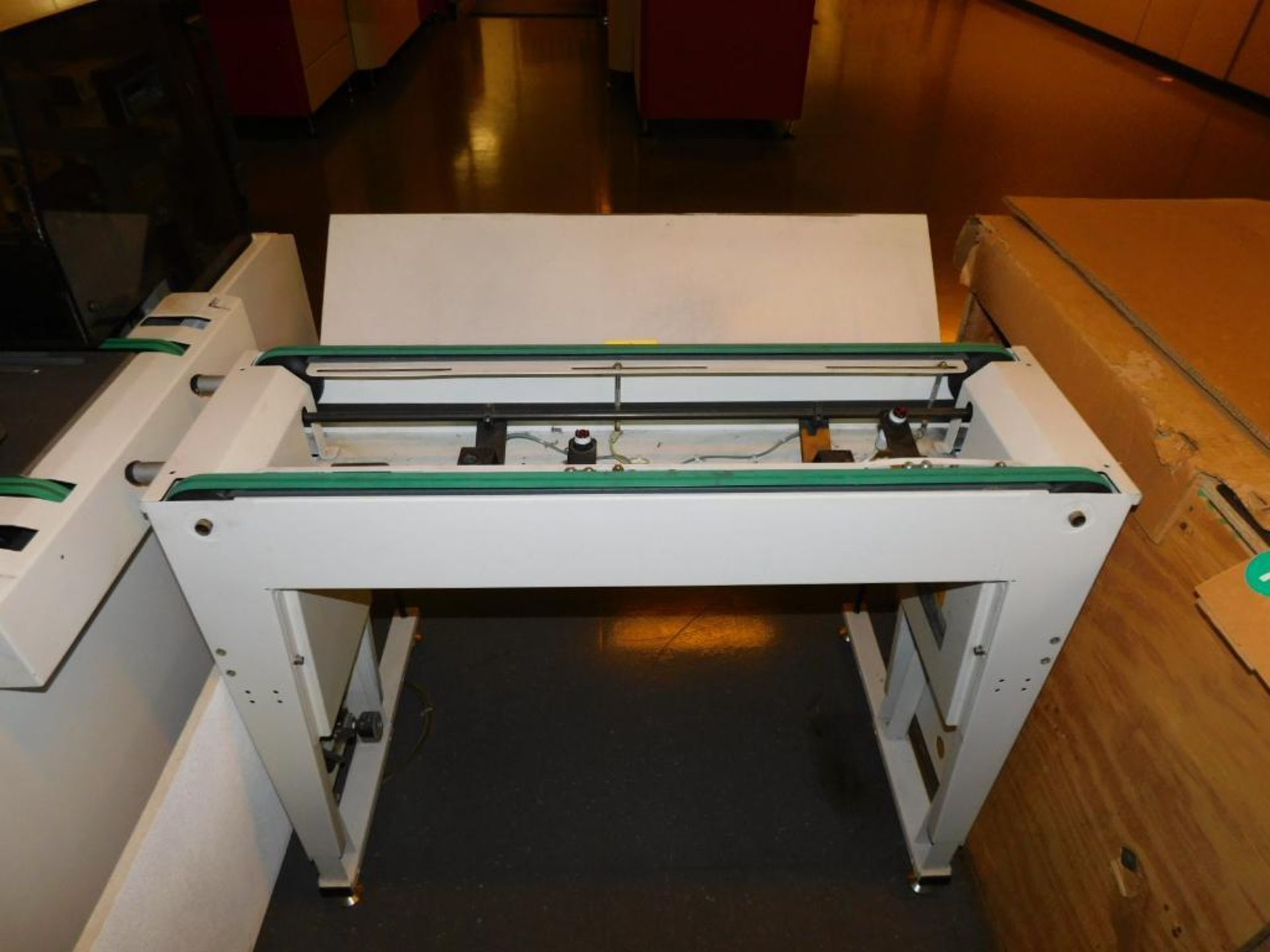 LOT: (1) K & F Model UTM GR-129 Conveyor Table, S/N 0514, (1) K & F 0066151 GR-001 2-POS Stacker, S/ - Image 4 of 6