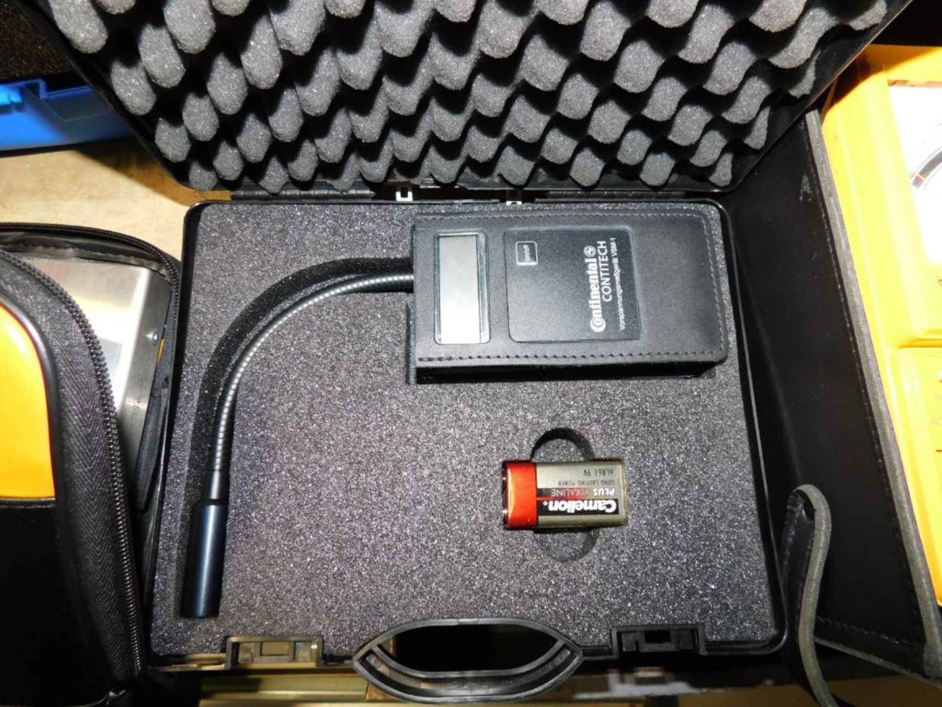 LOT: Sencore TF46 Portable Super Cricket Transistor & FET Tester, HK Systems Model HK-IRCONT Contine - Image 10 of 14