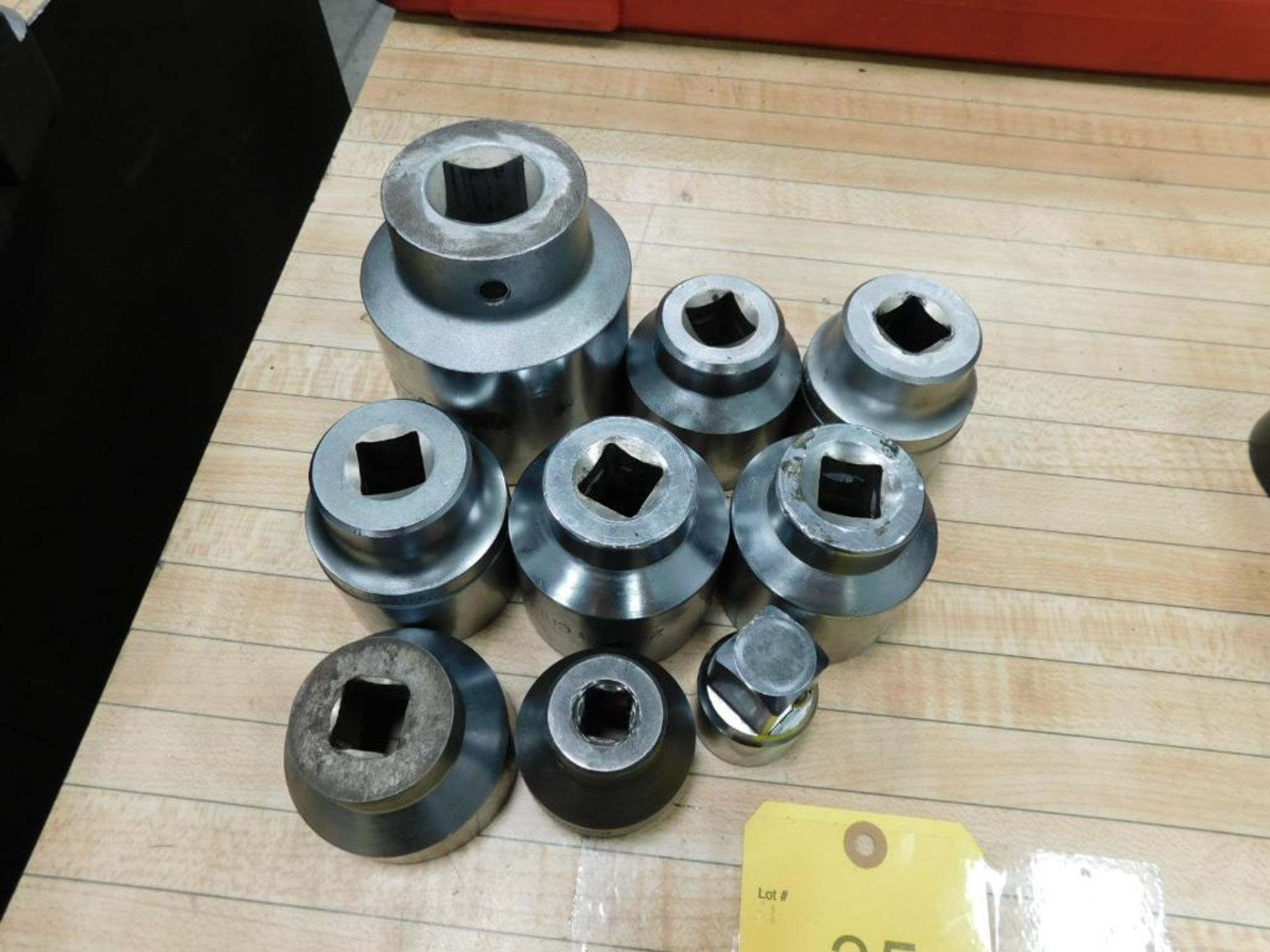 LOT: (8) Assorted Heavy Duty Sockets