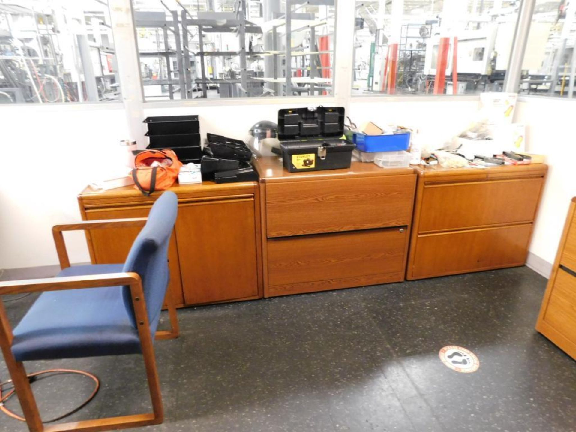 LOT: Contents of (2) Shipping Offices: (4) HP Computer Monitors, Desks, Cabinets, Chairs, Brother Pr - Image 9 of 12
