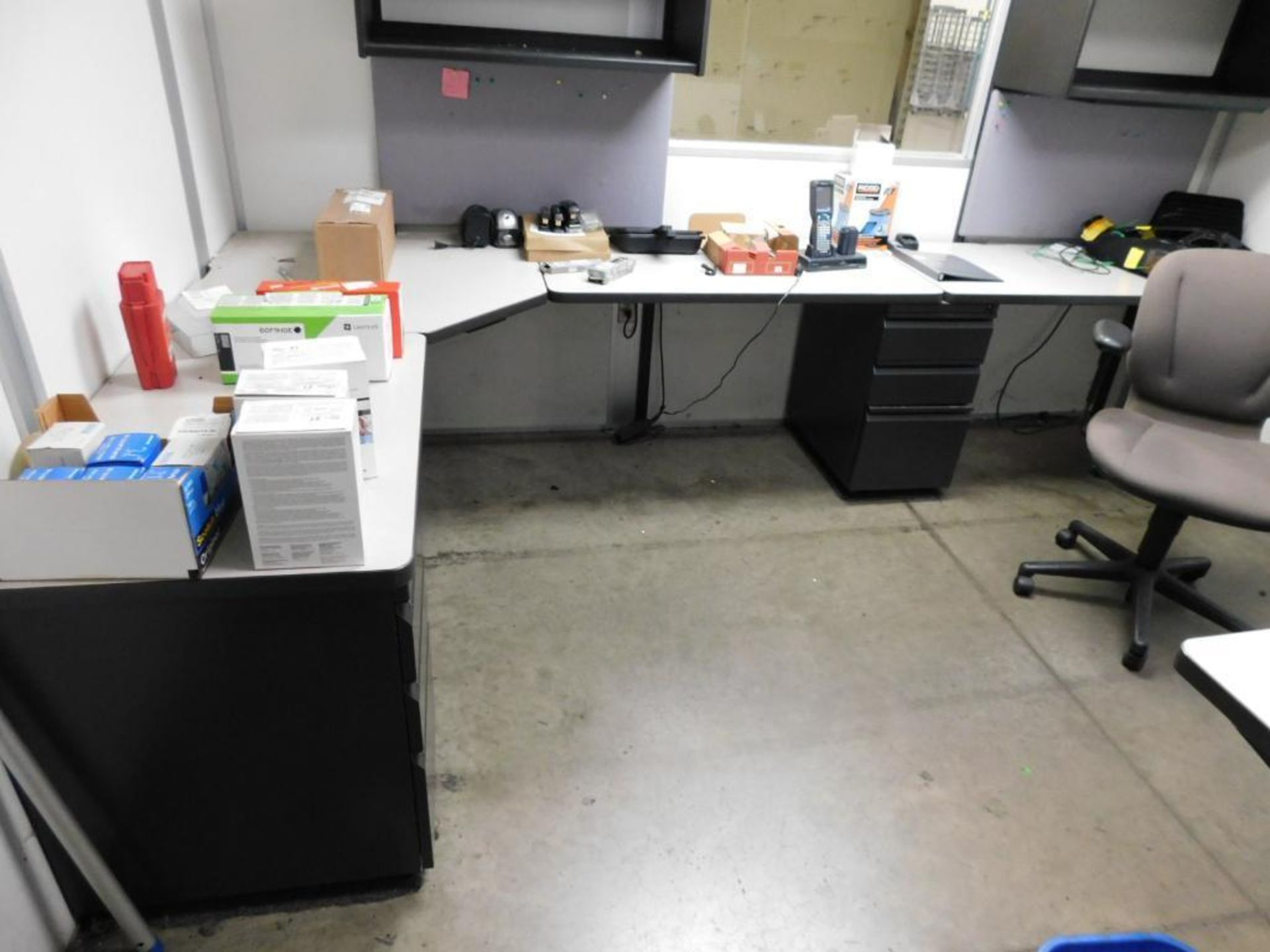 LOT: Contents of (2) Shipping Offices: (4) HP Computer Monitors, Desks, Cabinets, Chairs, Brother Pr - Image 4 of 12