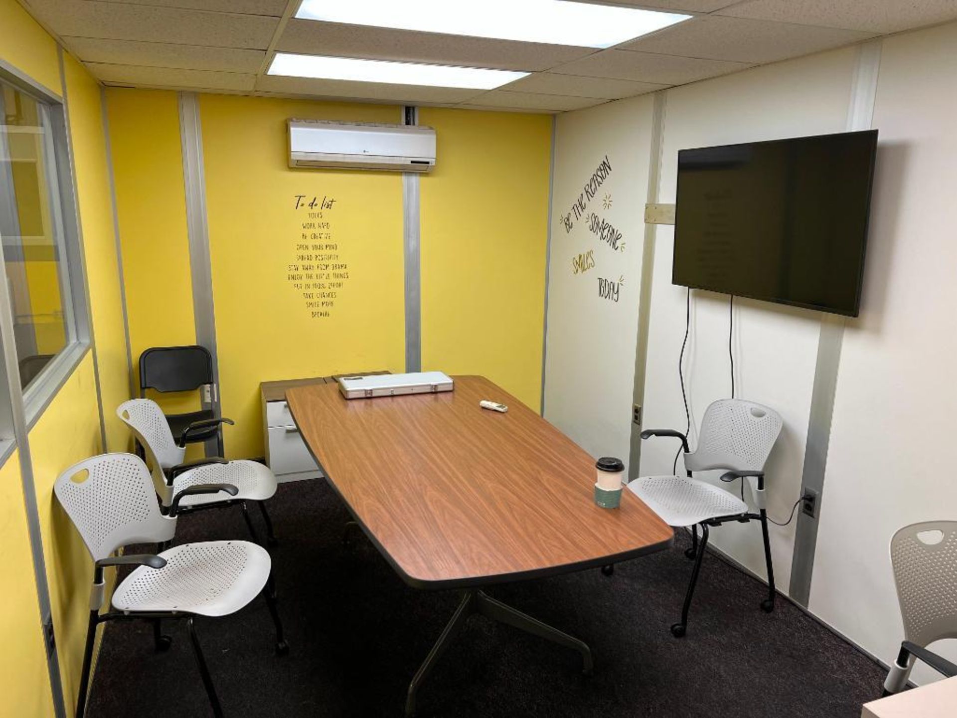 LOT: Contents of Mezzanine Offices: (20) Assorted Chairs, (2) Office Desks, Sony 52" TV, Tables, etc - Image 17 of 18