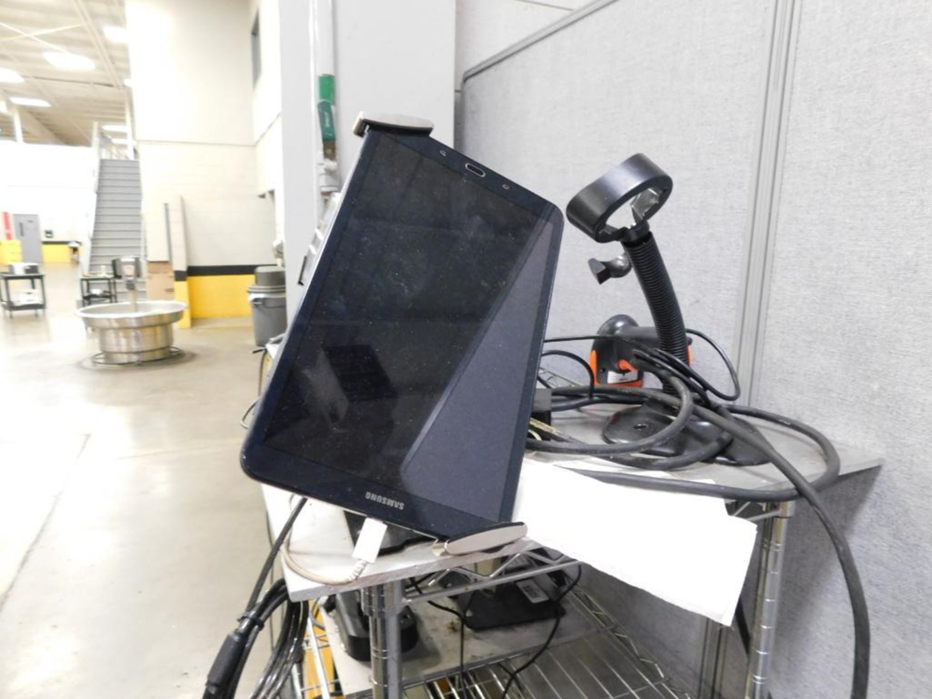 LOT: Rolling Rack w/Scanning Systems, Samsung Tablets, Tera Scanners - Image 3 of 5