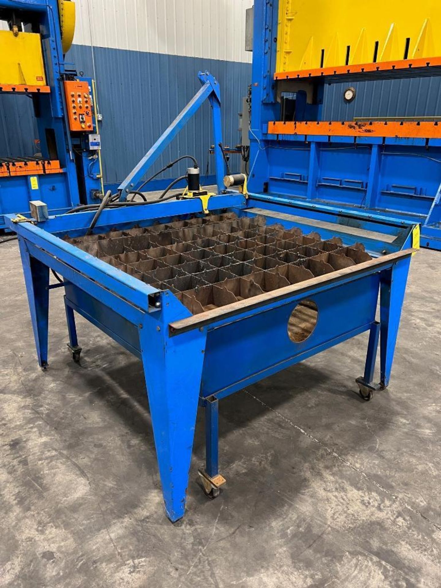 LOT: PlasmaCAM DHC 6' x 6' Plasma Table, Hypertherm Powermax 900 Plasma ...