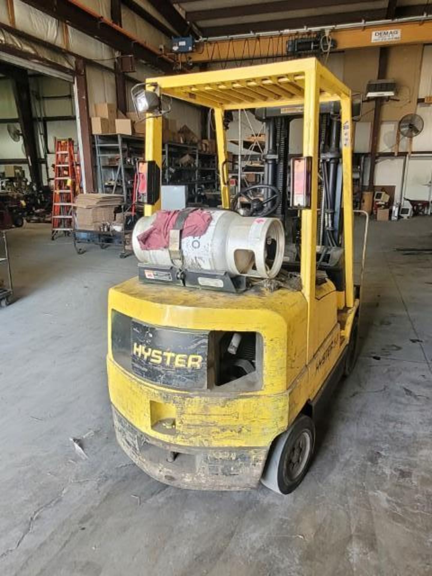 Hyster Model 50 5000 lb Capacity Forklift, 8214 Hours Indicated (DELAYED REMOVAL, CONTACT SITE MANAG