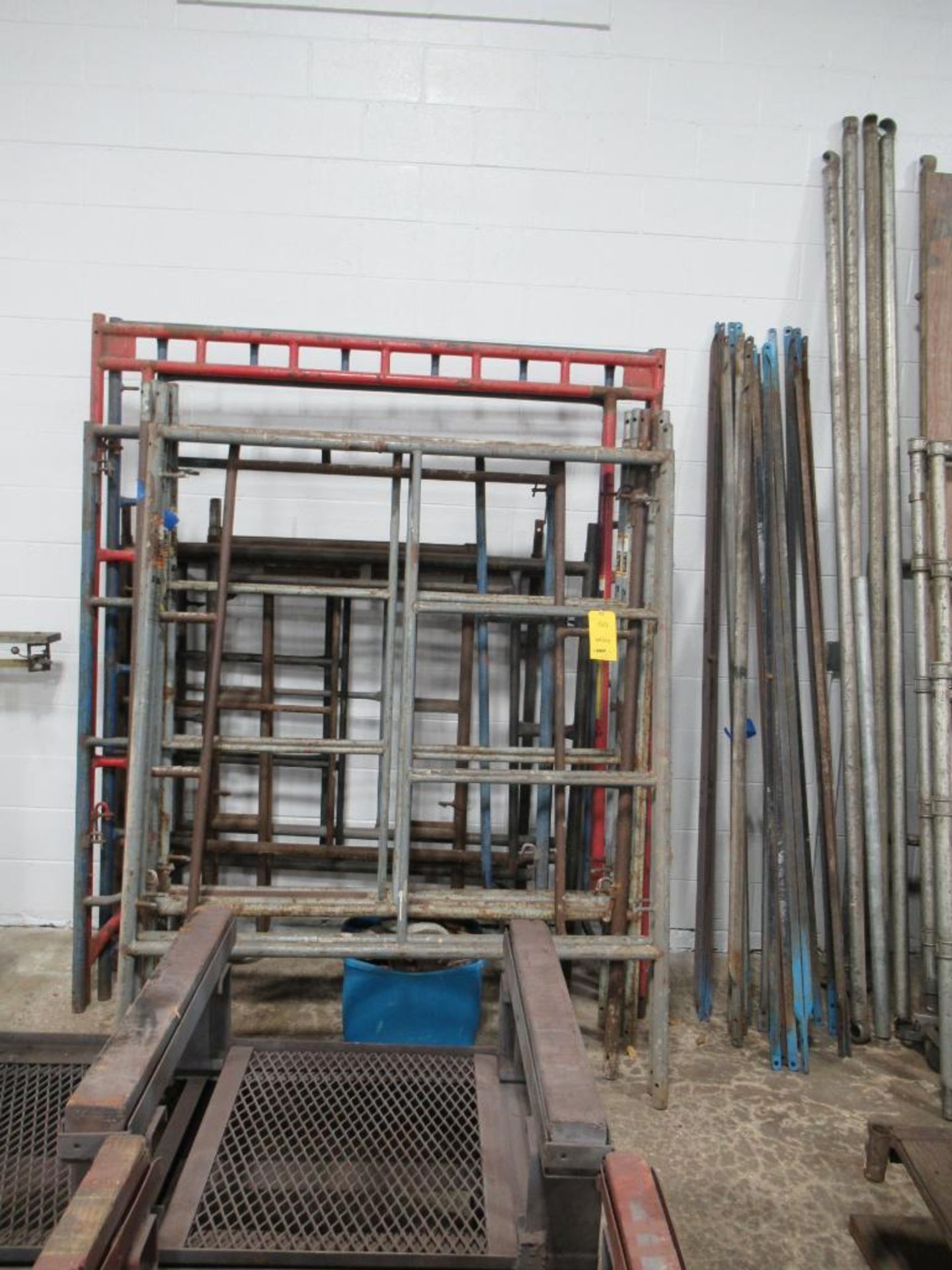 LOT: Large Quantity of Assorted Sizes Scaffolding - Image 2 of 4