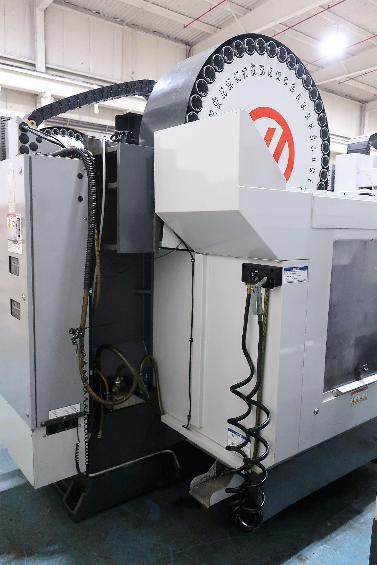 HAAS VF2-YT CNC 3-AXIS VERTICAL MACHINING CENTER, 15K RPM SPINDLE, S/N 1082158, NEW 2010 - Image 7 of 9
