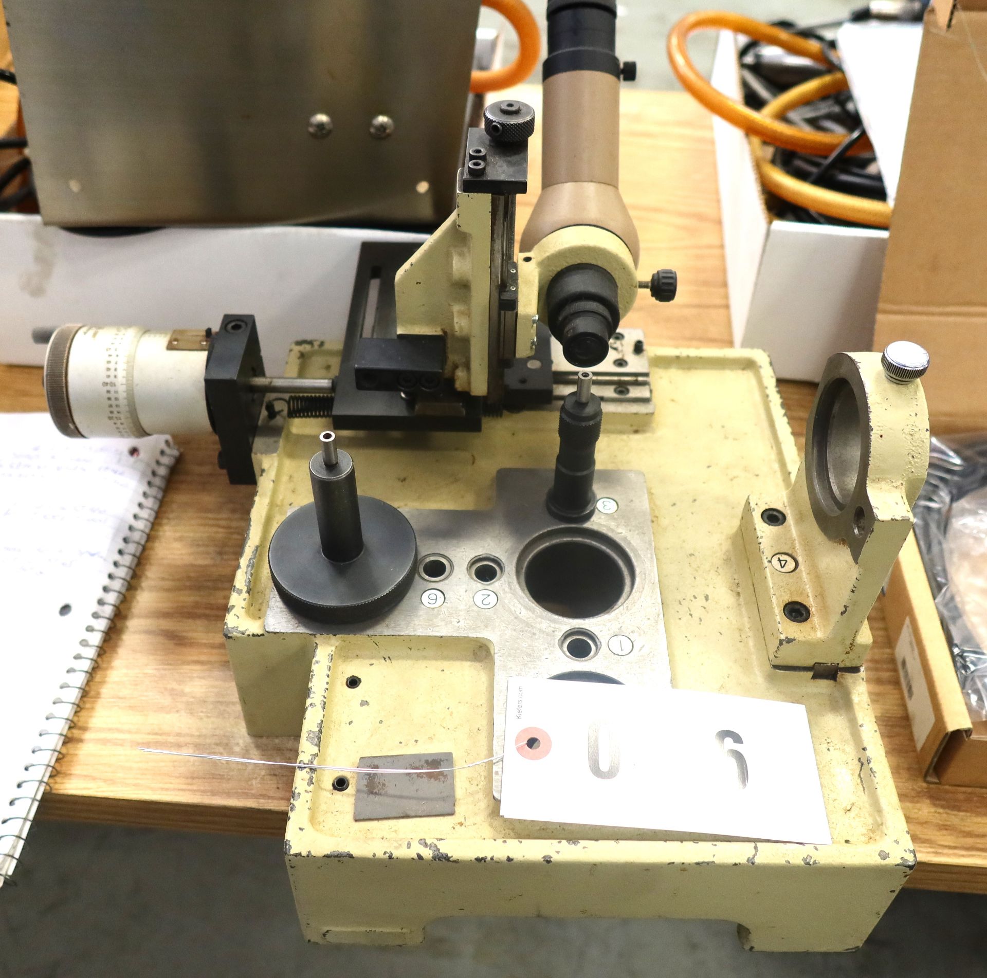 Mitutoyo Microscope and Tool Setter