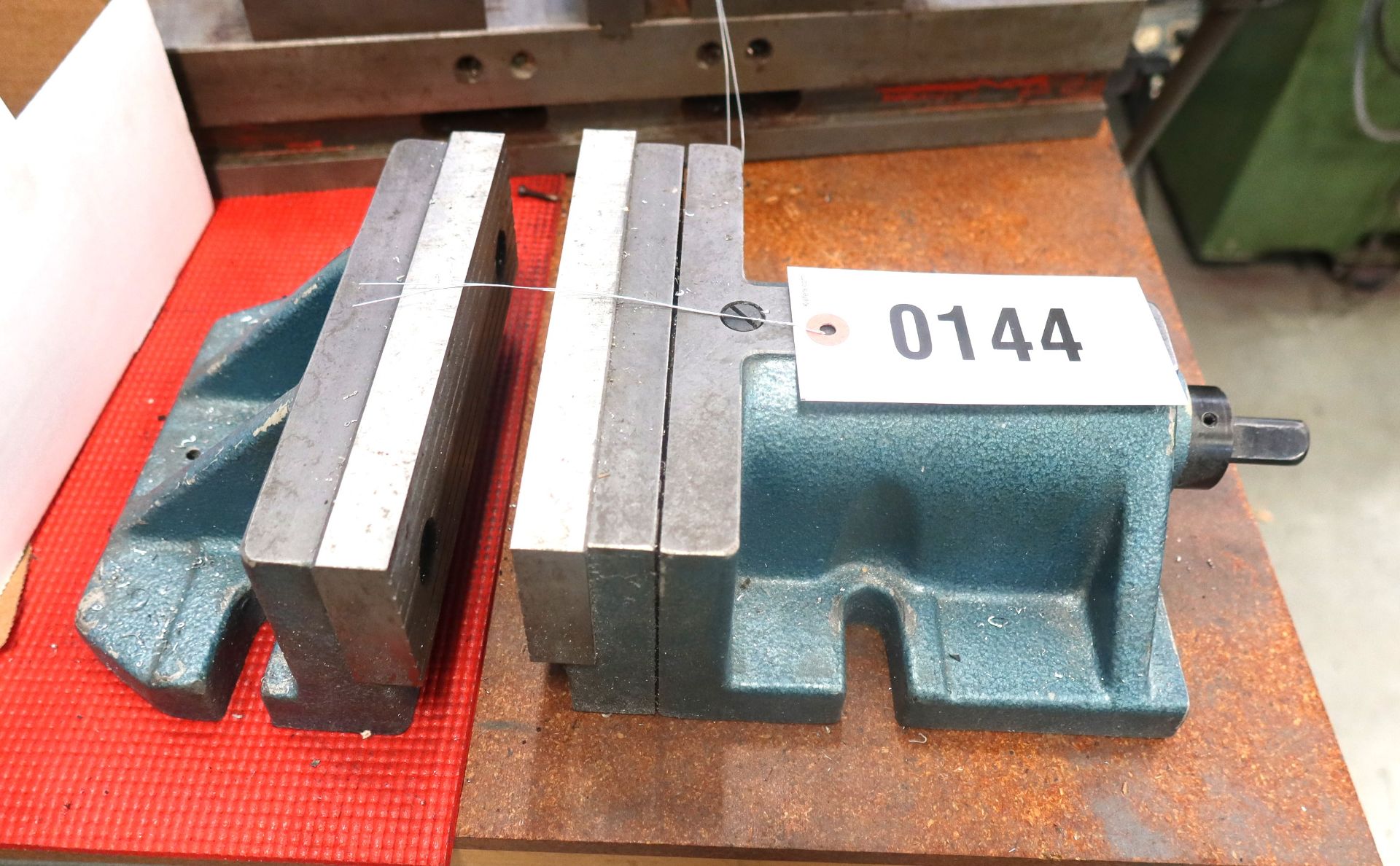 6" Table Vise