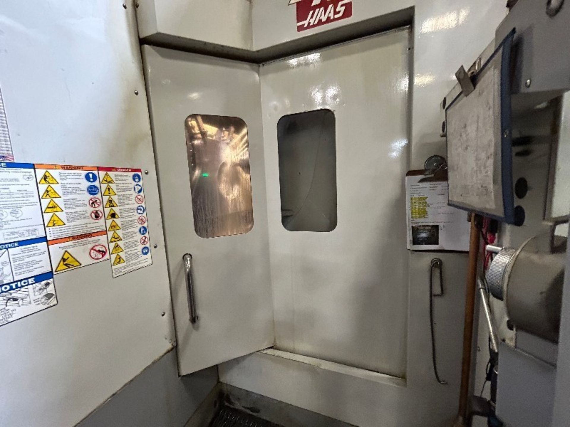 HAAS EC-1600 CNC 4-AXIS HORIZONTAL MACHINING CETER W/4TH AXIS ROTARY TABLE - Image 12 of 19