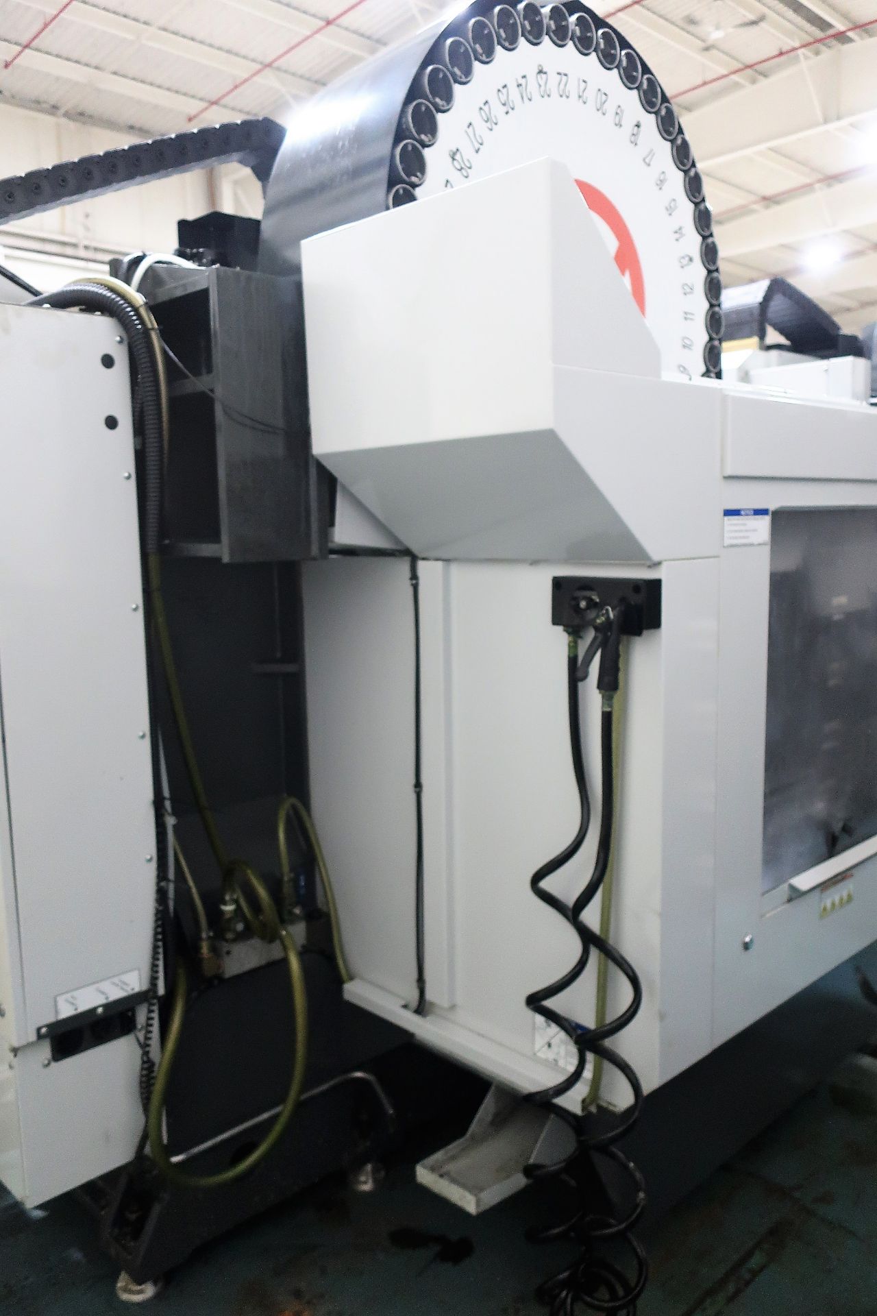 2011 HAAS VF2-YT CNC 3-AXIS VERTICAL MACHINING CENTER, 1090609 - Image 7 of 11