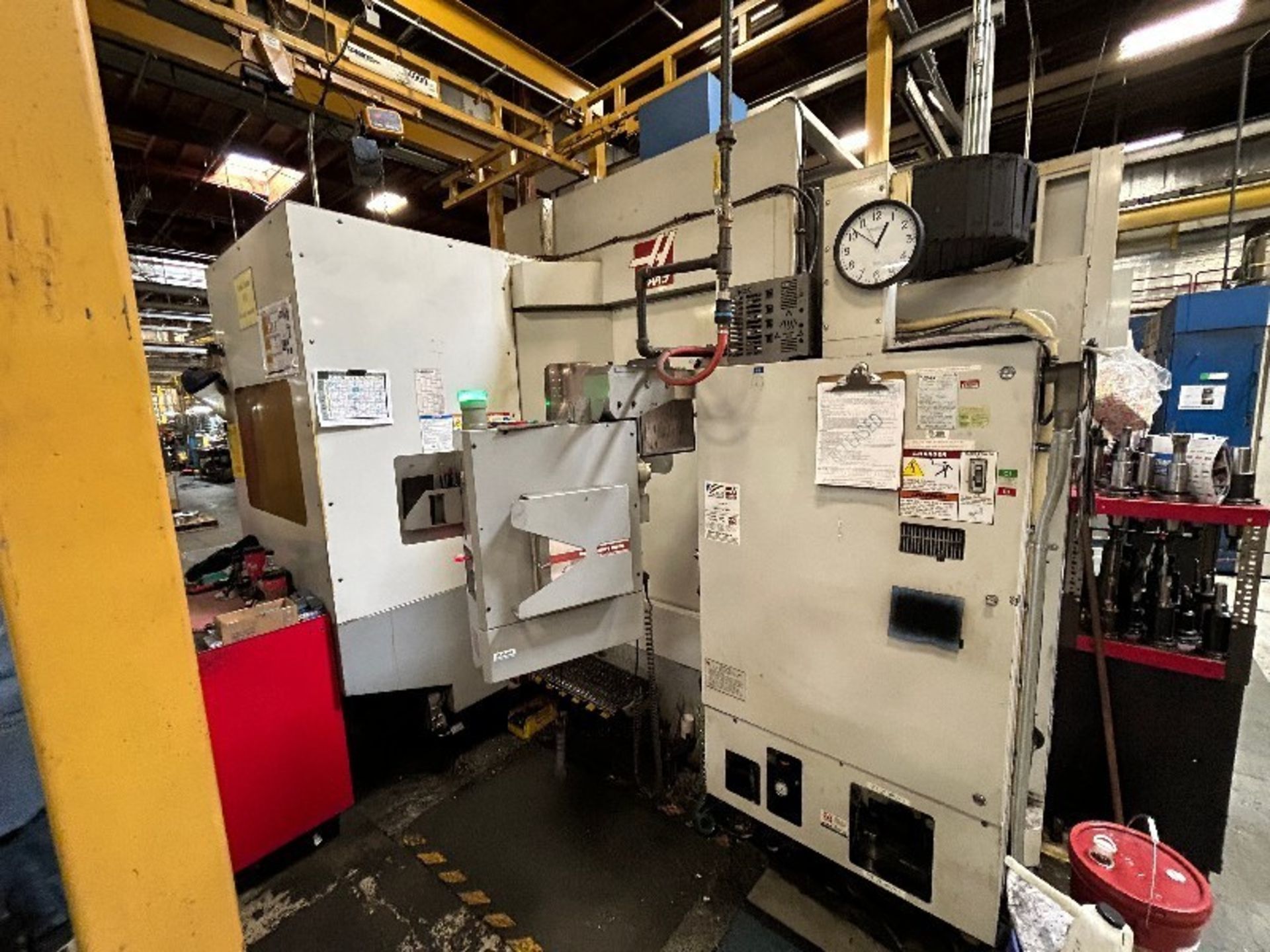 HAAS EC-1600 CNC 4-AXIS HORIZONTAL MACHINING CETER W/4TH AXIS ROTARY TABLE - Image 11 of 19