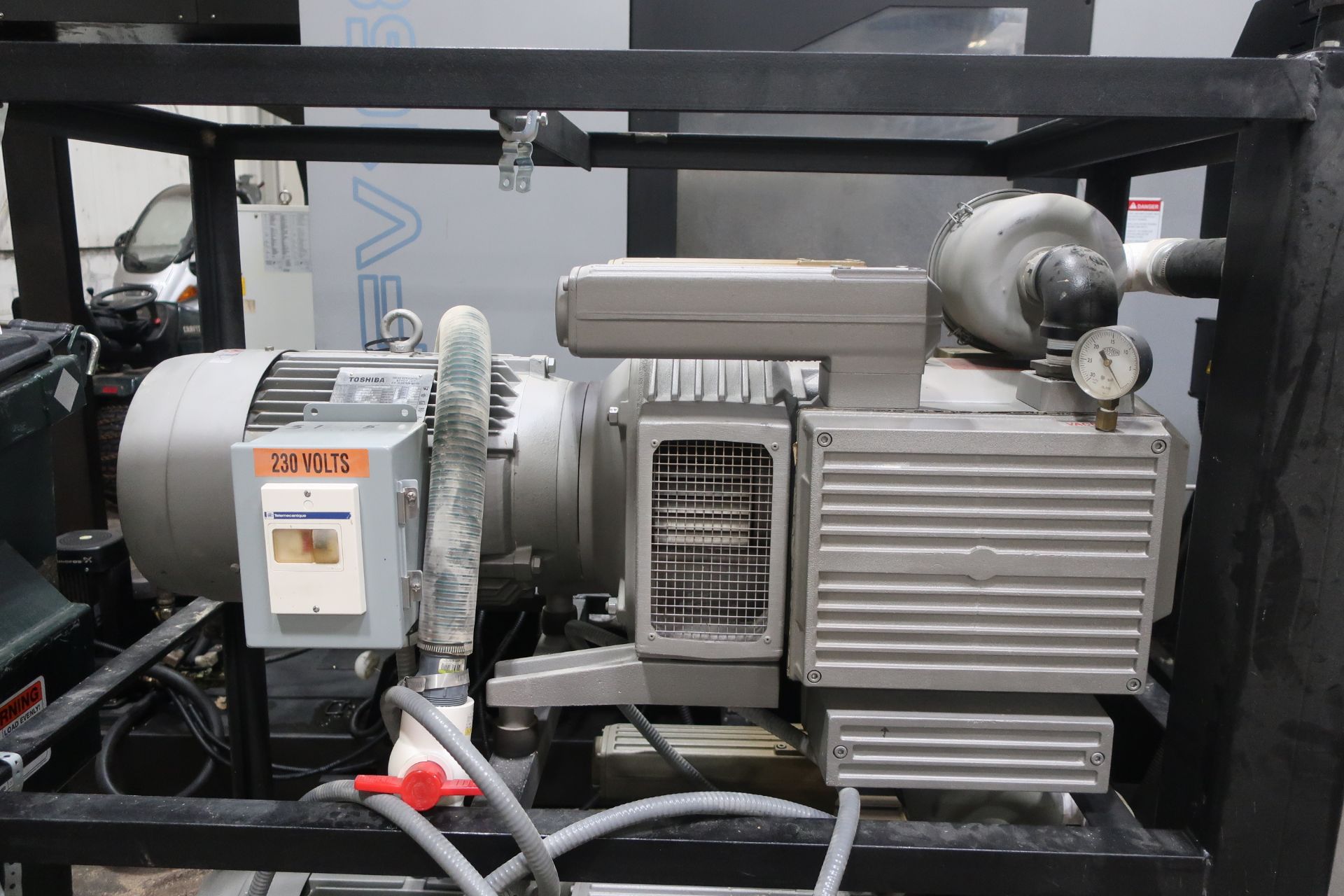 (2) Becker 10hp vacuum pumps - Image 2 of 9