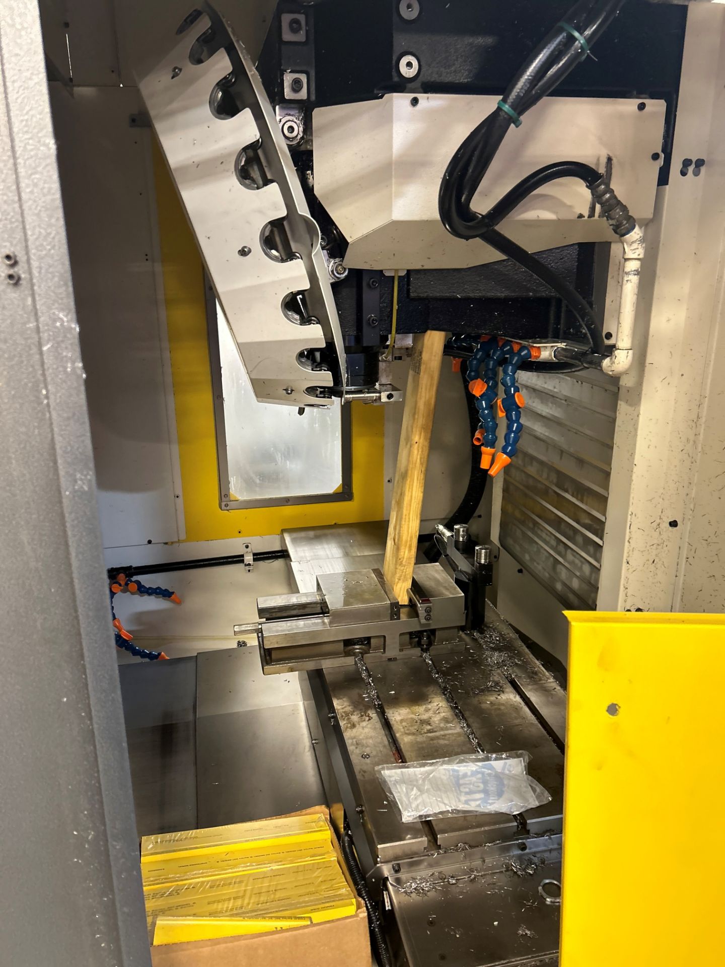 2018 Fanuc Robodrill Model Alpha D21MiB5 ADV 5-Axis Ready Drill and Tap Center - Image 3 of 8