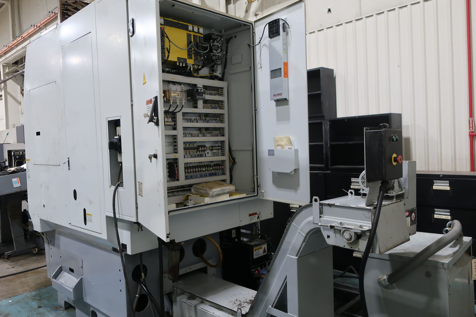 2006 24" Doosan V740M 3-Axis CNC Vertical Turning Center w/live tooling and C-axis, S/N 1013 - Image 9 of 13