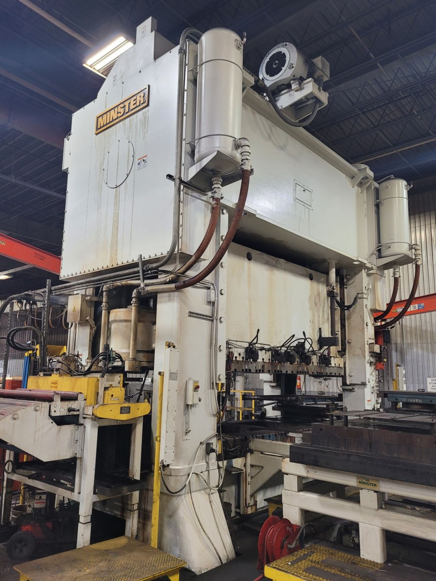 2000 Minster E2-1000-144 1000-Ton Straight Side Press with Minster Bolster Transfer System - Image 6 of 20