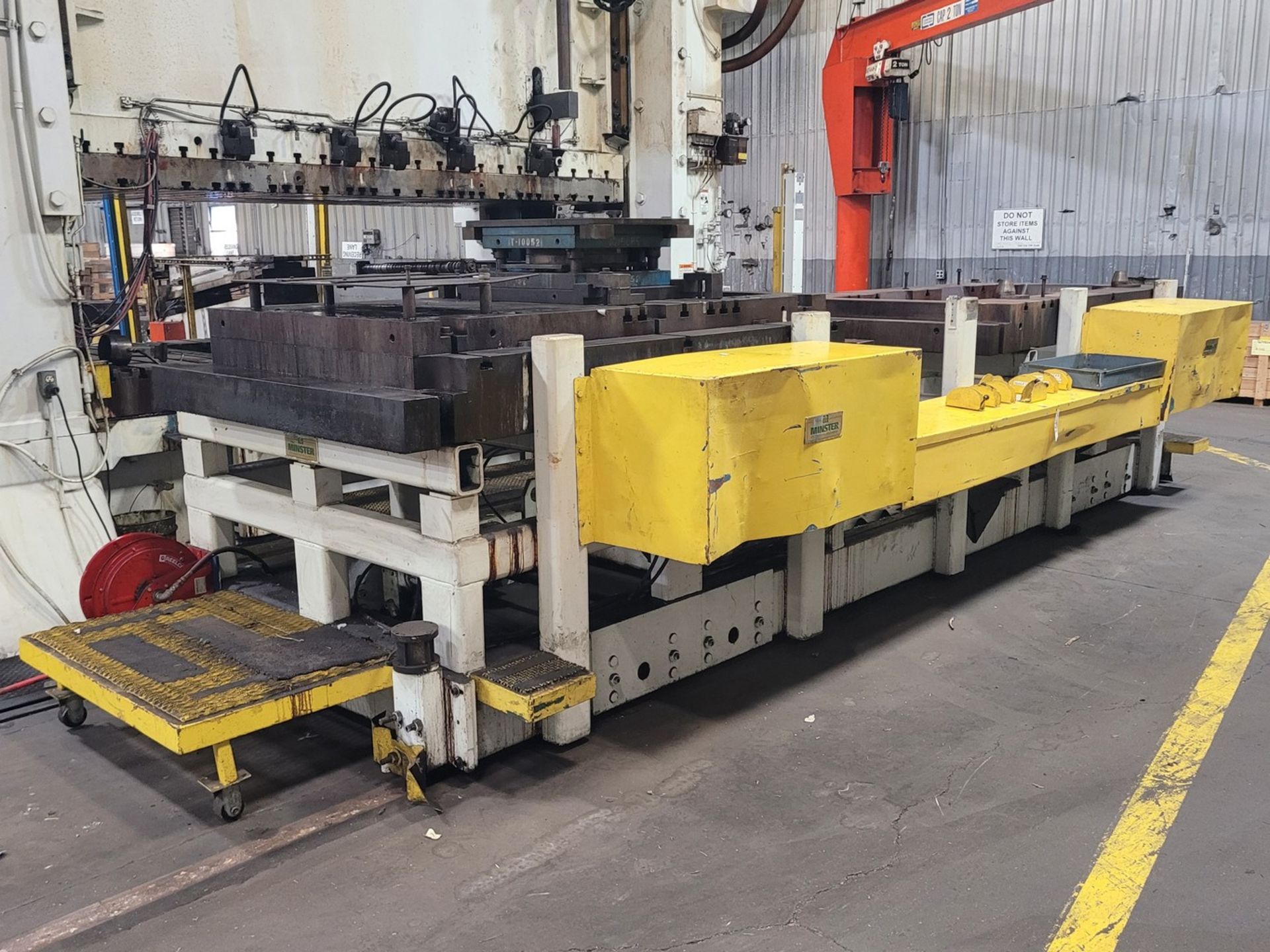 2000 Minster E2-1000-144 1000-Ton Straight Side Press with Minster Bolster Transfer System - Image 13 of 20