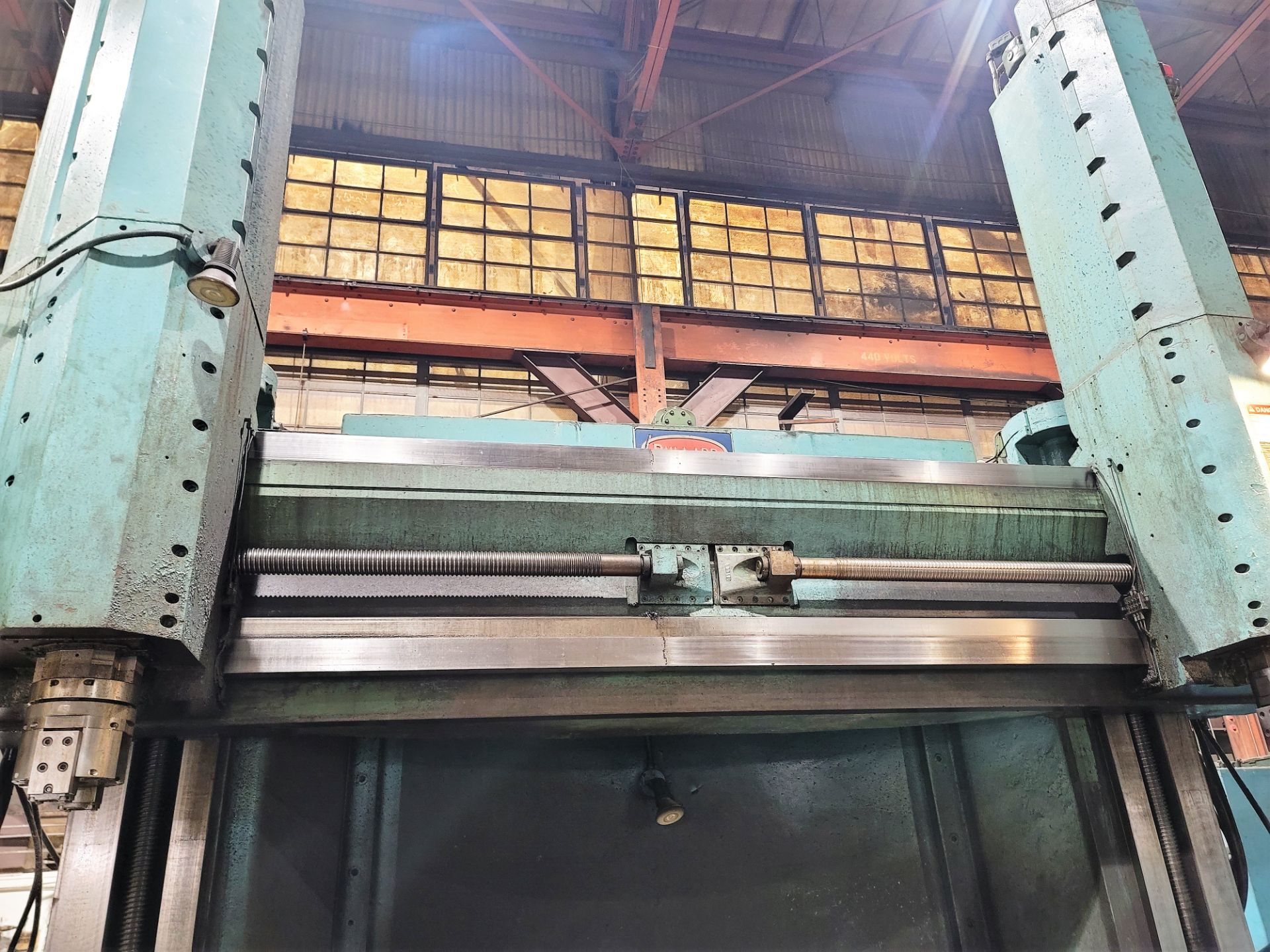 108" Bullard Dyn-Au-Tape CNC Vertical Boring Mill - Image 4 of 8