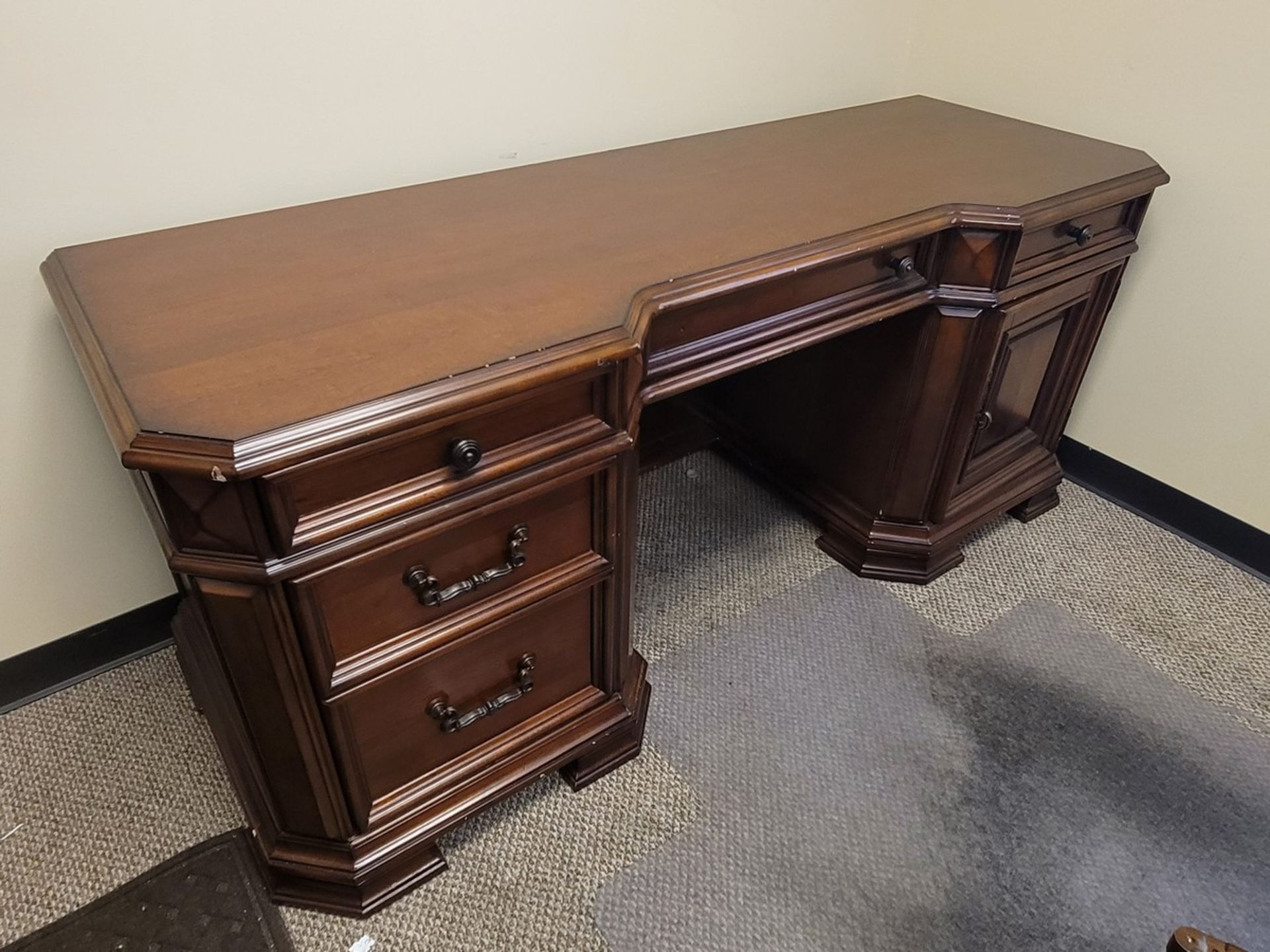Executive Office Furniture - Image 4 of 10