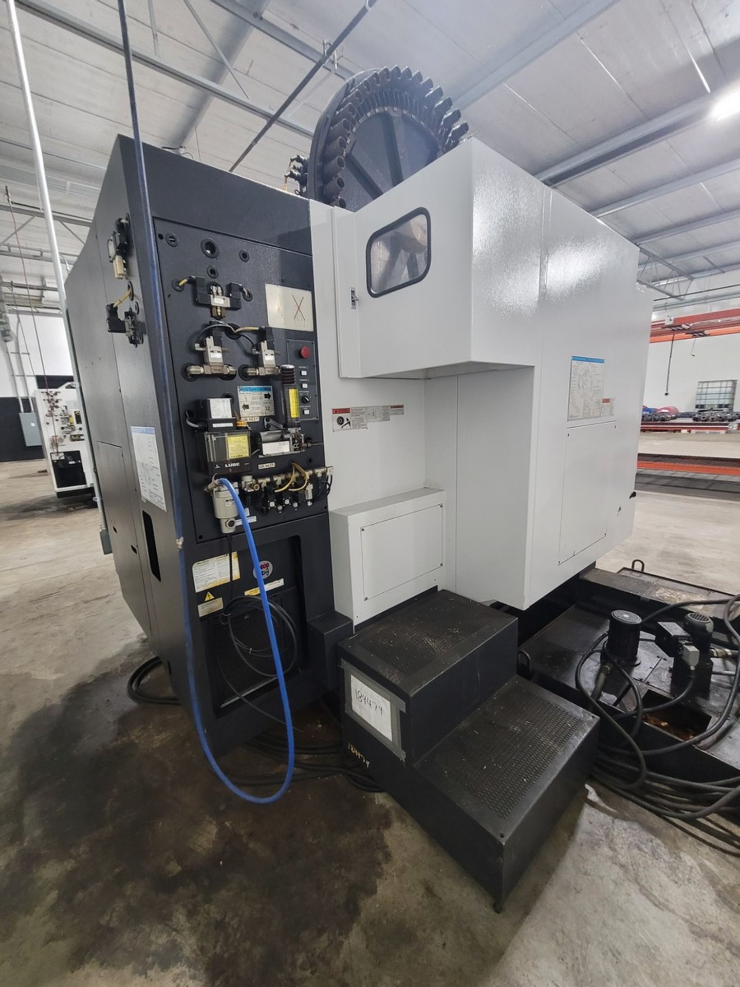 Mazak VCN-510C 2APC CNC Vertical Machining Center - Image 10 of 17