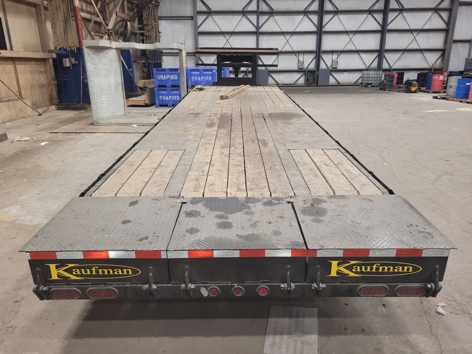 2018 Kaufman 30' Gooseneck 3-Axle Tilt Trailer - Image 6 of 10