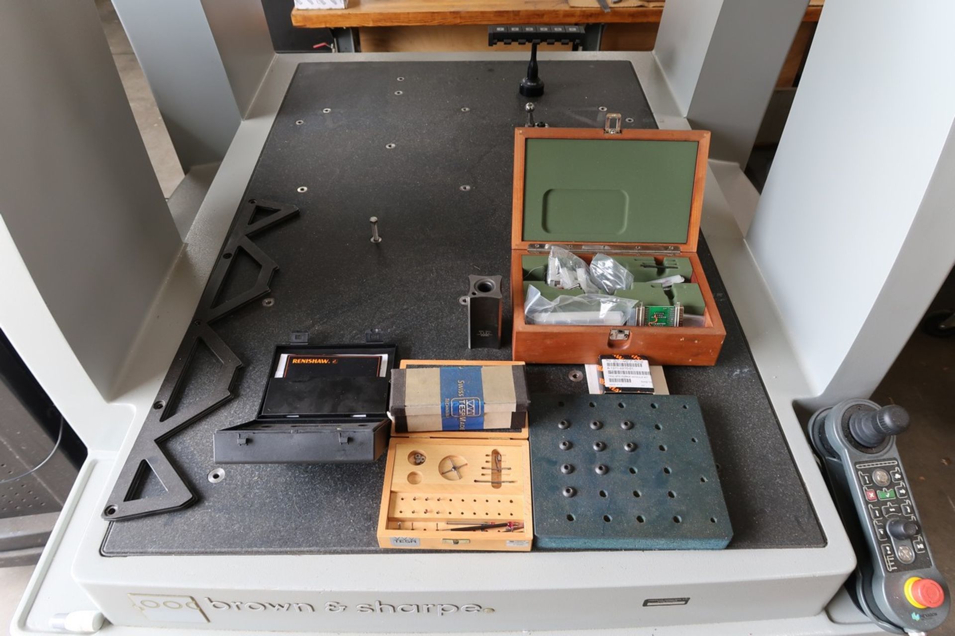 Brown & Sharpe One 7.10.7 Coordinate Measuring Machine - Image 3 of 9