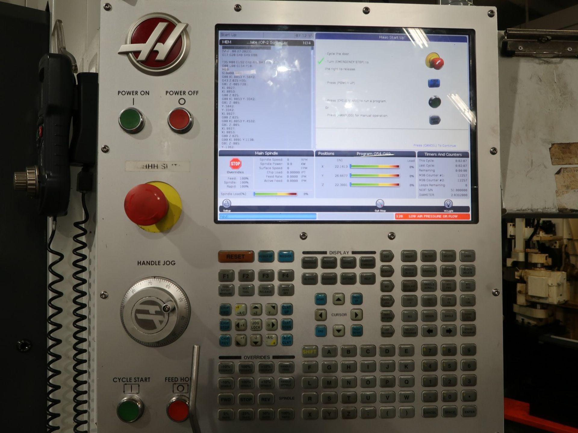 2018 Haas VF8/40 CNC Vertical Machining Center - Image 6 of 9