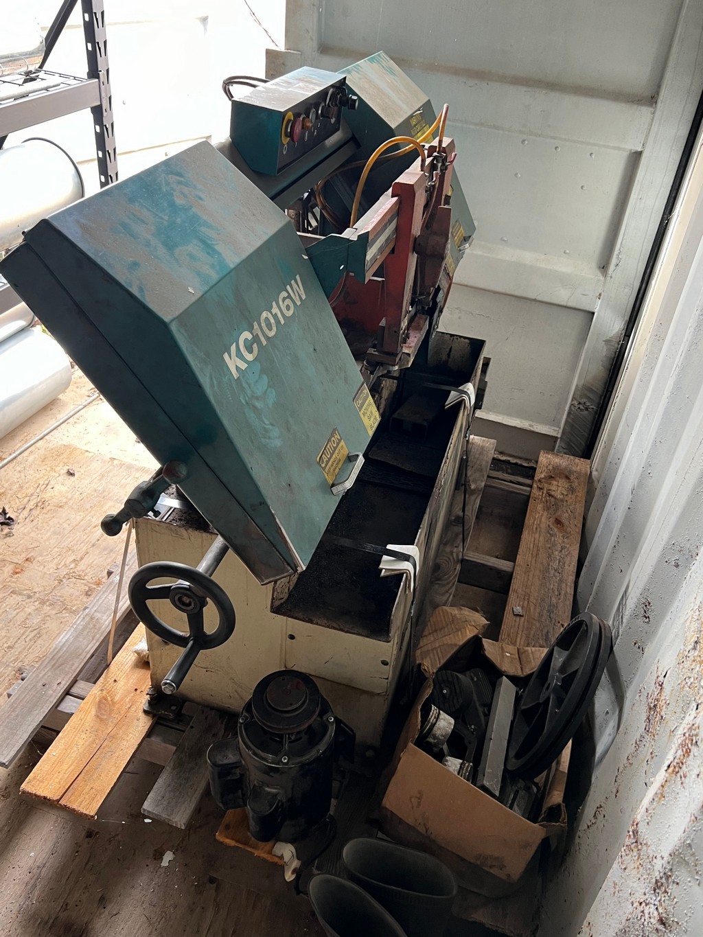 (2011) Kalamazoo KC1016W, Horizontal Band Saw,3350 L Blade Size, 27 W 0