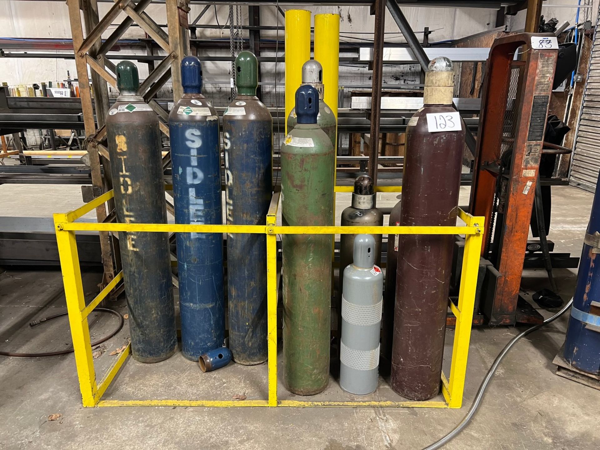 (1) 12-Cylinder Storage Unit - Image 2 of 2