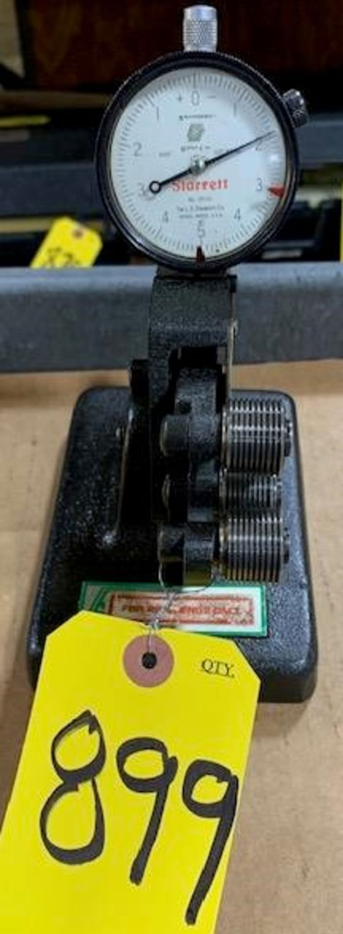 PRATT AND WHITNEY TRI ROLL NO. 5 THREAD COMPARATOR WITH STARRETT 25-111 DIAL INDICATOR