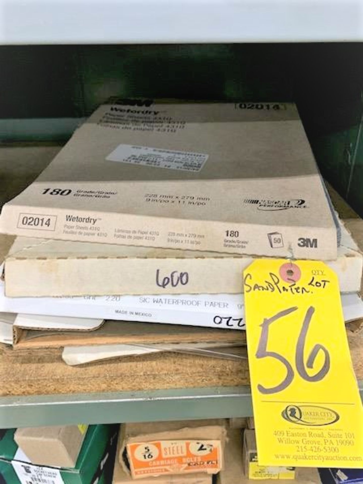 ASSORTED ABRASIVE PAPER SHEETS