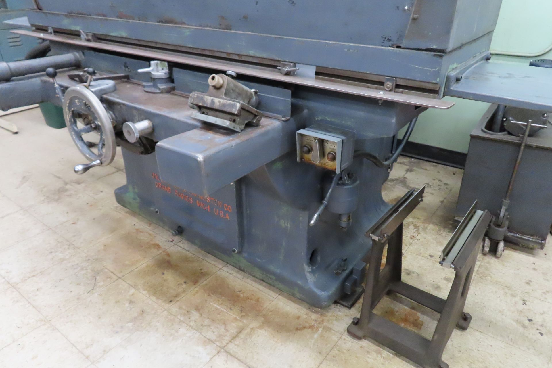 GALLMEYER AND LIVINGSTON CO NO. 55B HYDRAULIIC SURFACE GRINDER WITH 16 X 36 IN… - Image 4 of 5