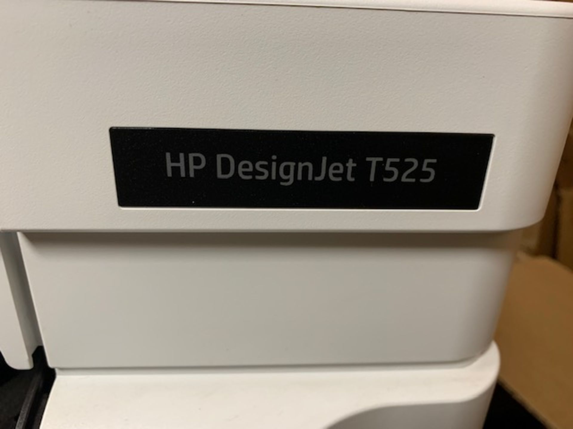 HP DESKJET T525 LARGE FORMAT WIRELESS PRINTER WITH EXTRA ROLLS OF PAPER - Image 3 of 4