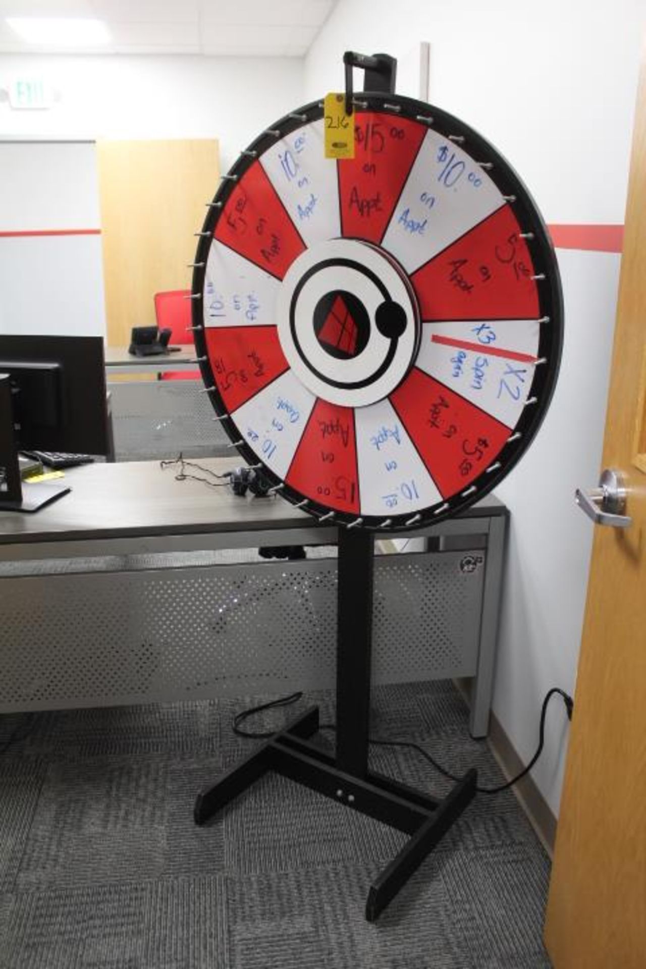 SPINNING PRIZE RANDOM PICKER WHEEL