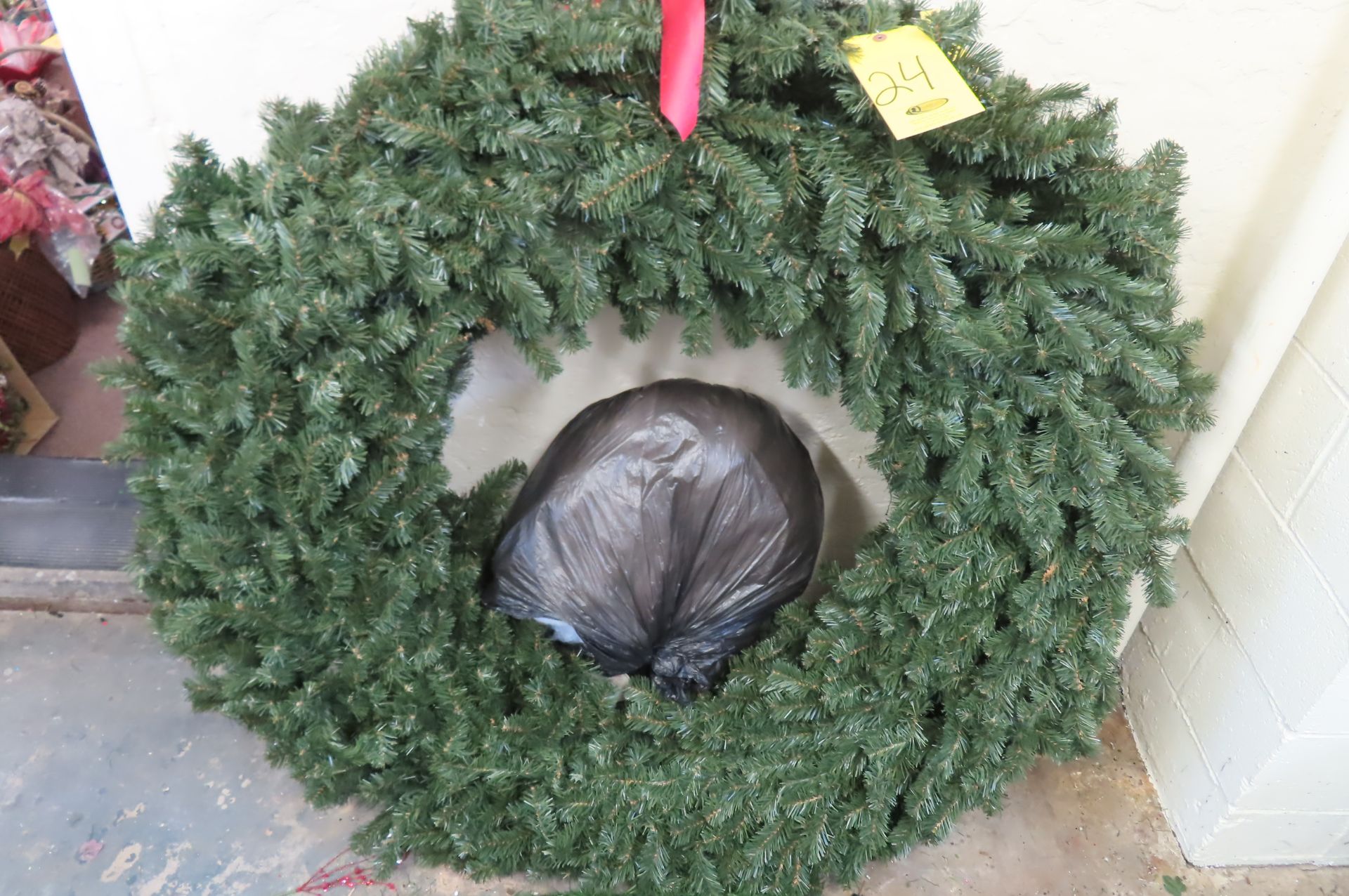 (1) 54 IN. PLAIN WREATH