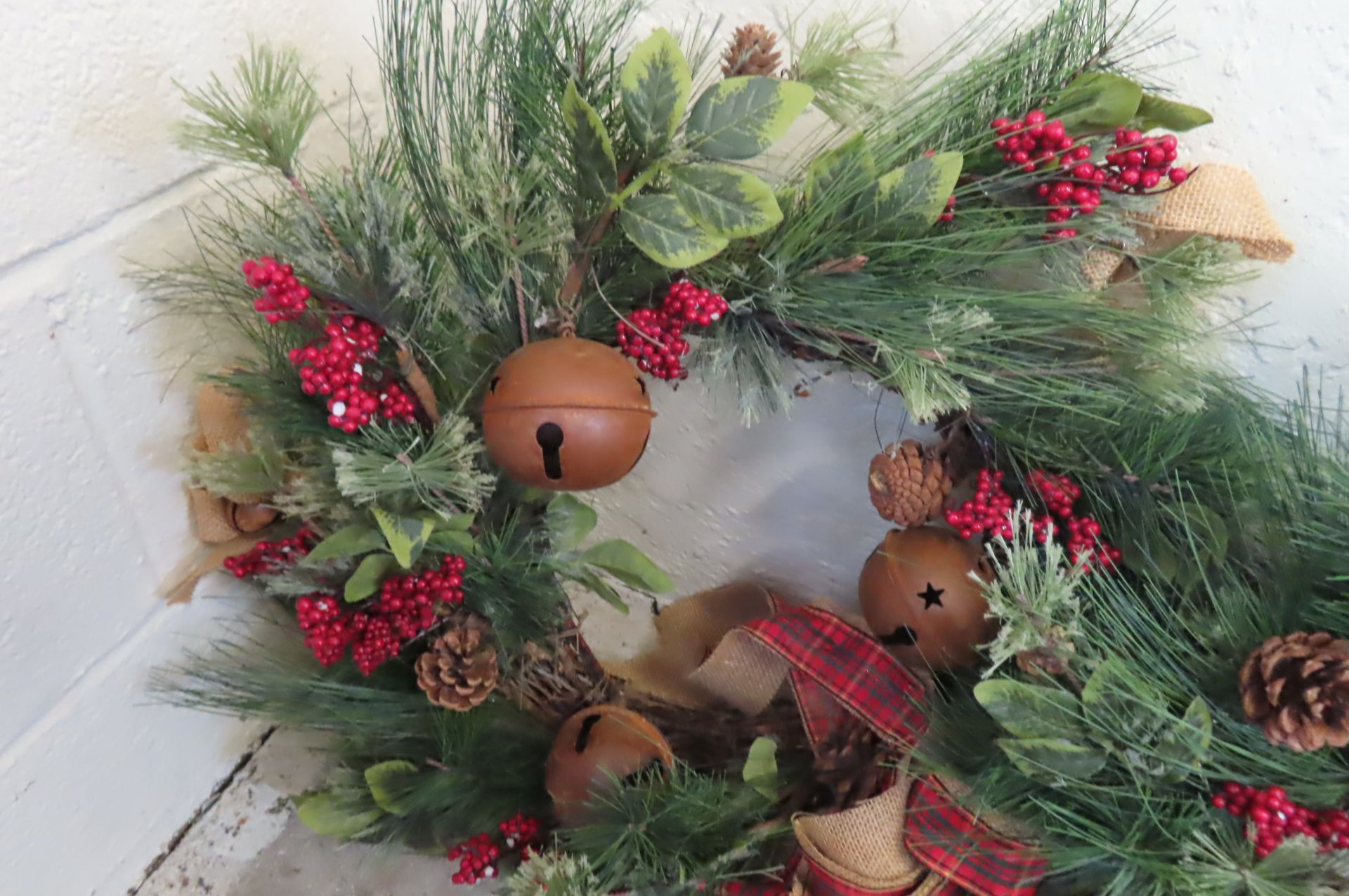 (3) DECORATIVE WREATHS WITH BELLS - Image 2 of 4