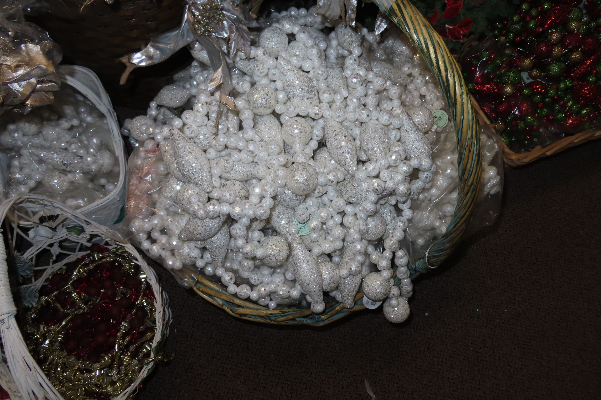 (1) XMAS ANGEL, ASST. FLOWERS AND ORNAMENTS AND (13) WICKER BASKETS - Image 7 of 9