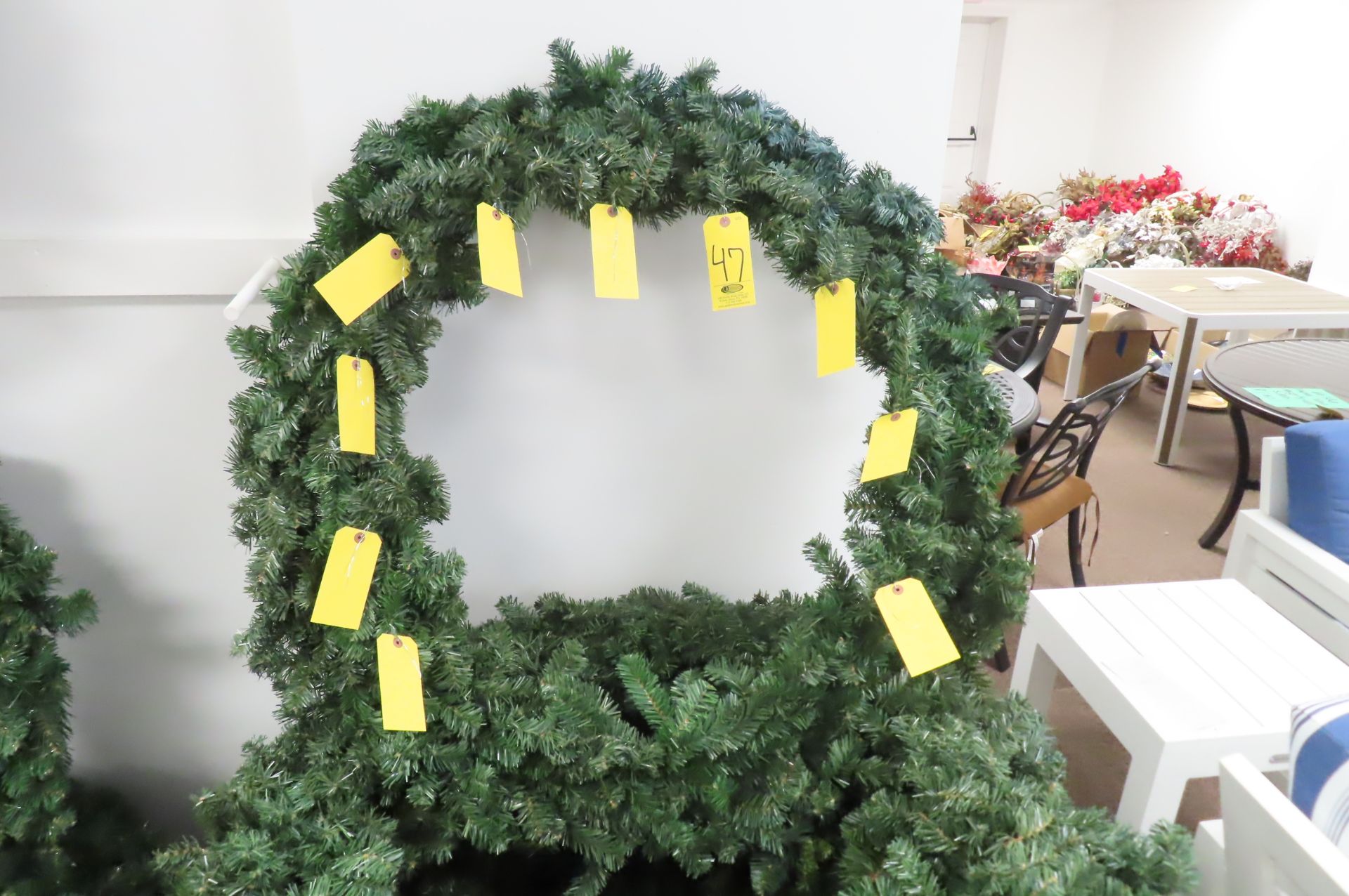 48 IN. PLAIN ARTIFICIAL WREATH