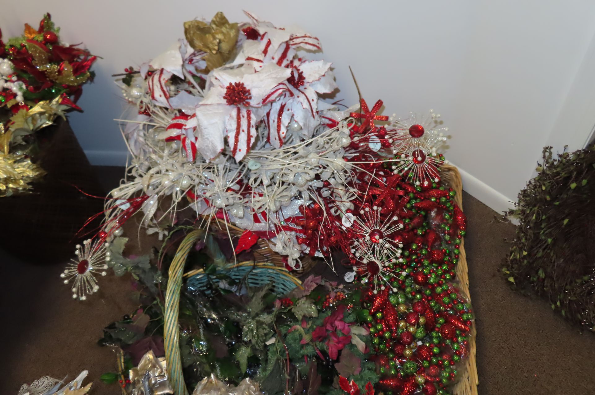 (1) XMAS ANGEL, ASST. FLOWERS AND ORNAMENTS AND (13) WICKER BASKETS - Image 8 of 9