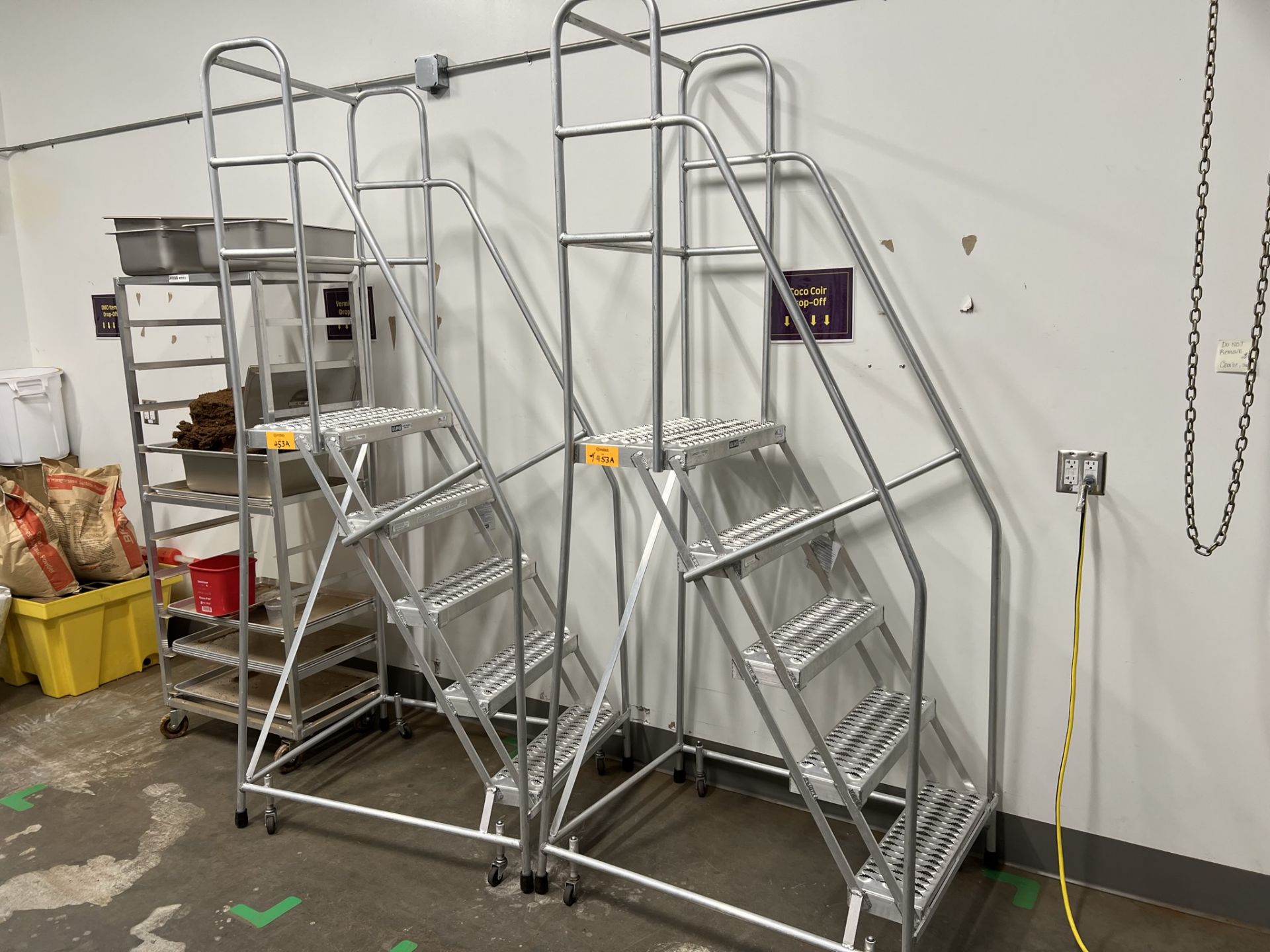 Roll Around Safety Ladders - Image 2 of 2